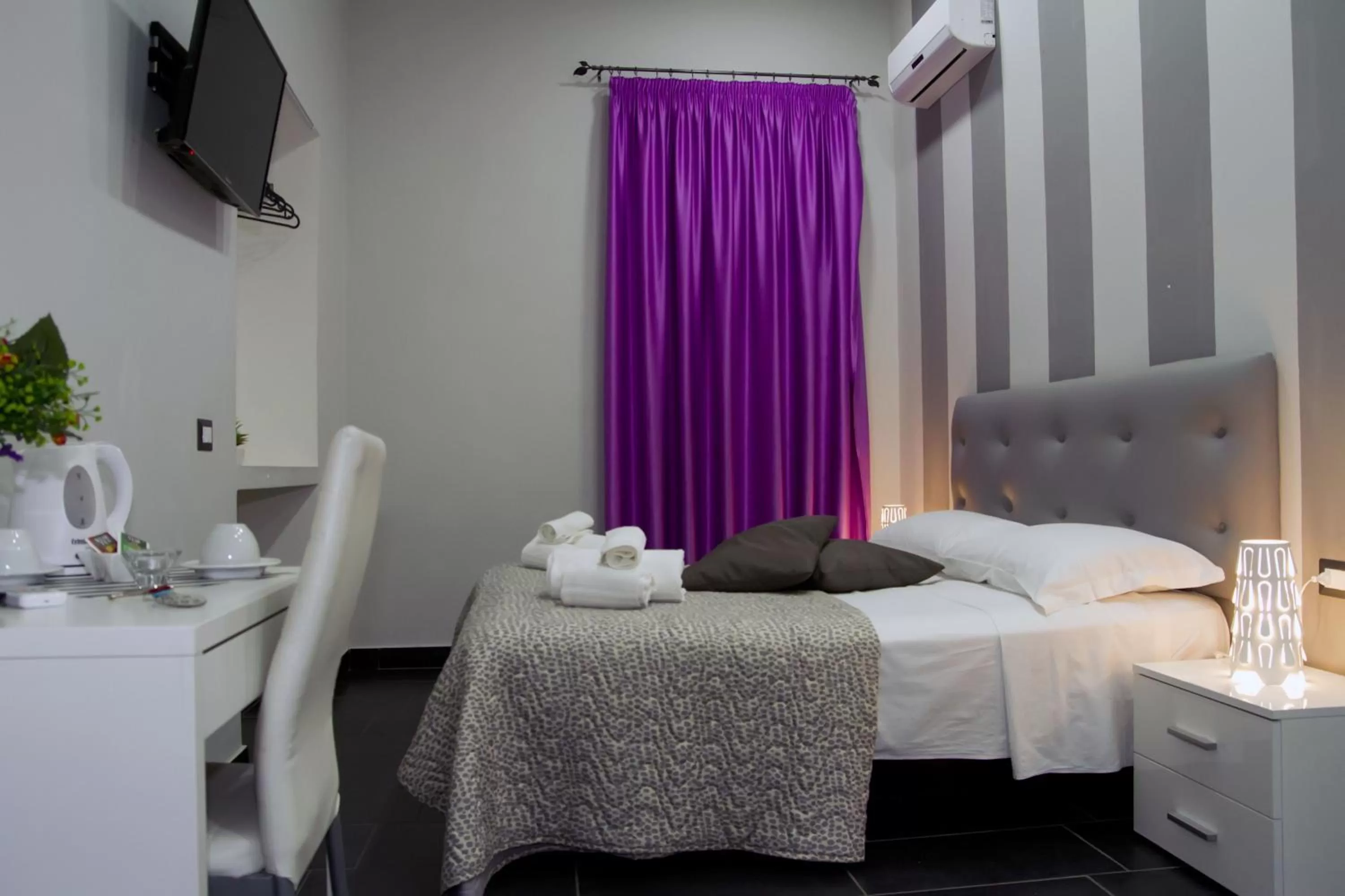 Bed in B&B Napoli Binario 1