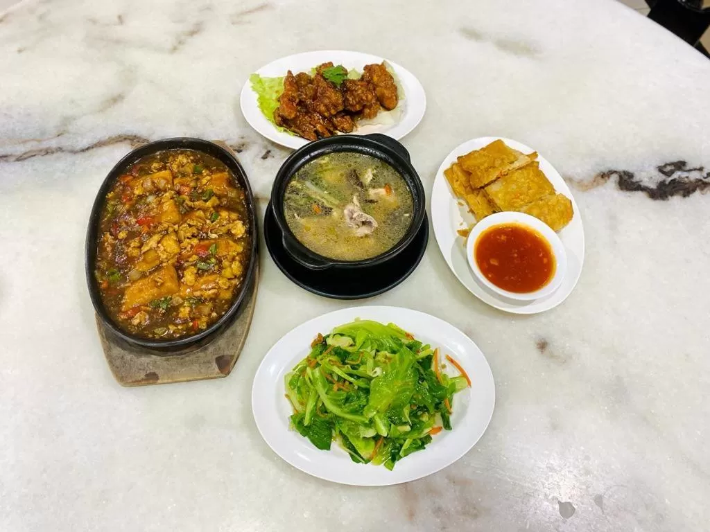 Restaurant/places to eat in Pantai Inn Kota Kinabalu