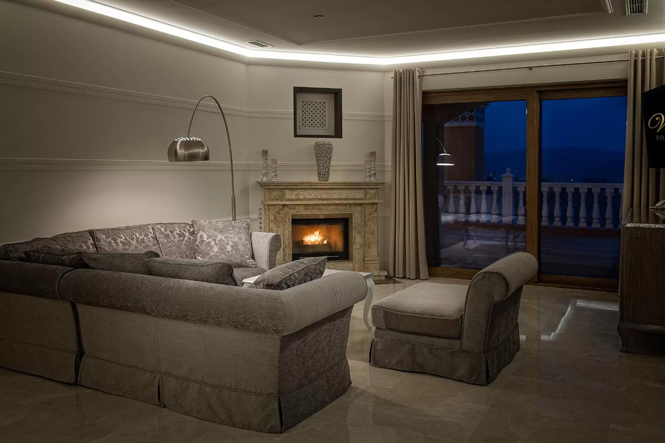 TV and multimedia in Villa Plaza Boutique Hotel & Spa