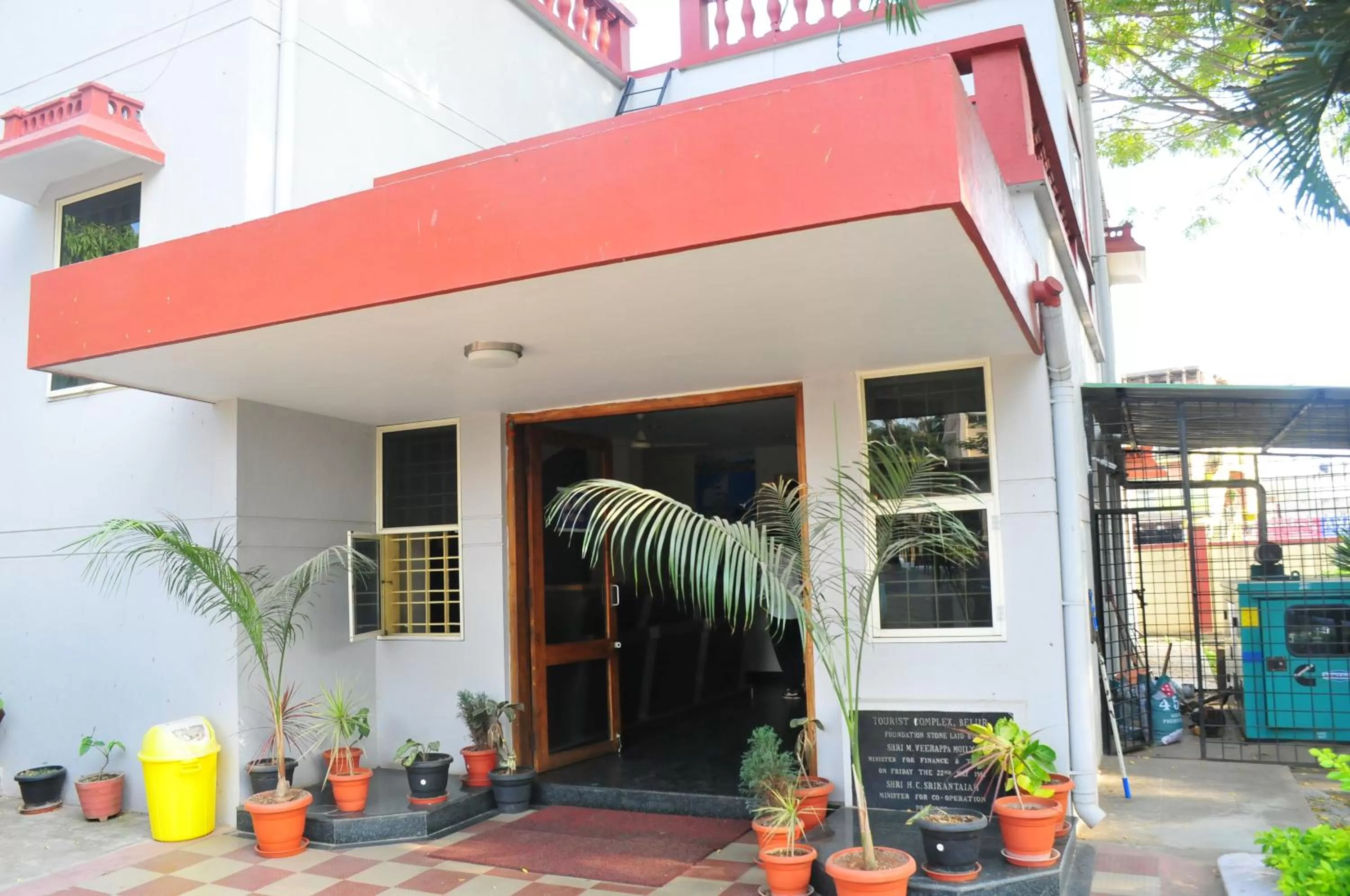 KSTDC Hotel Mayura Velapuri Belur