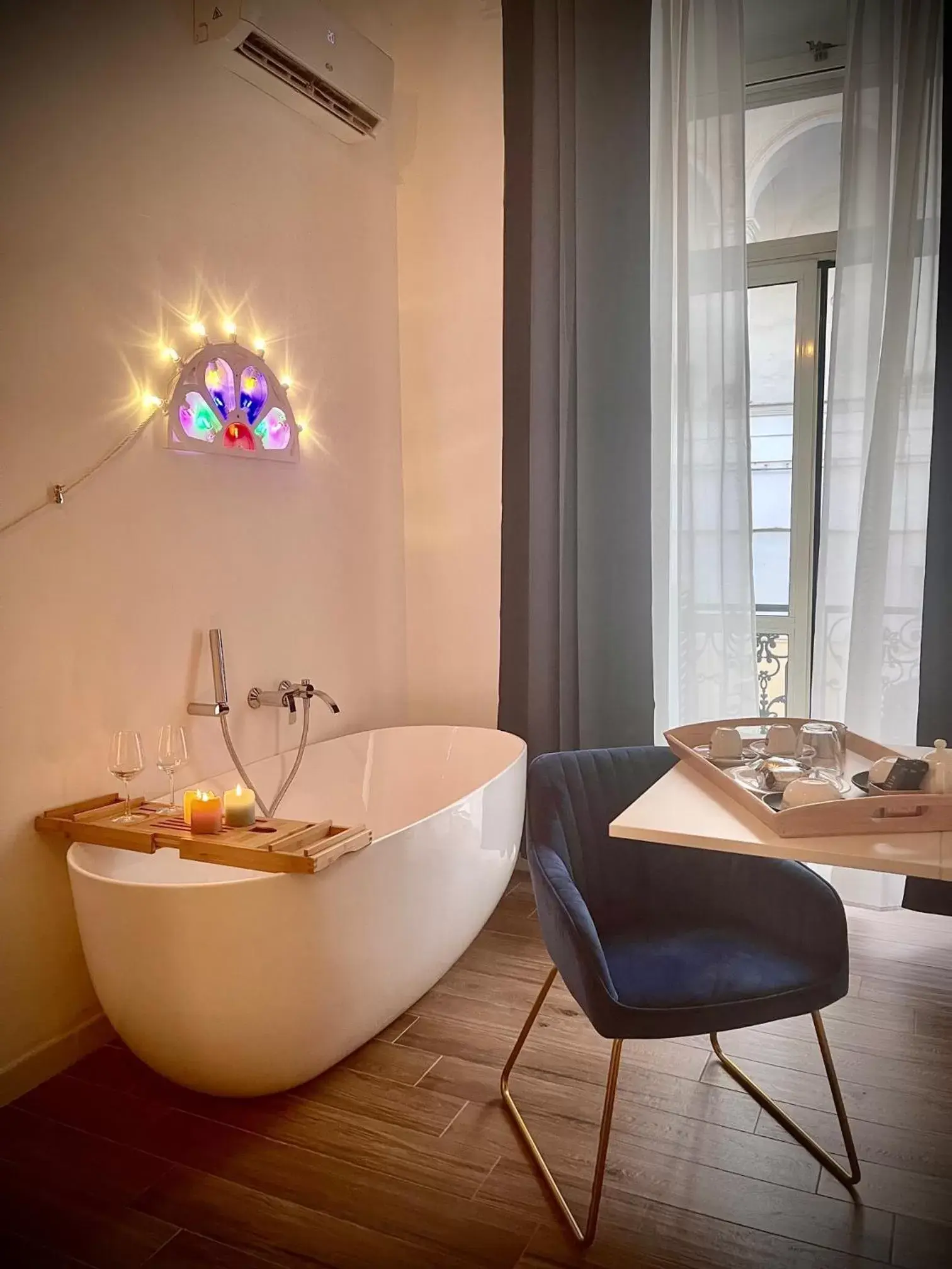 Deluxe Double Room with Bath in Casa D'Angiò -Manfredi Homes&Villas Deluxe Double Room with Bath in Casa D'Angiò -Manfredi Homes&Villas