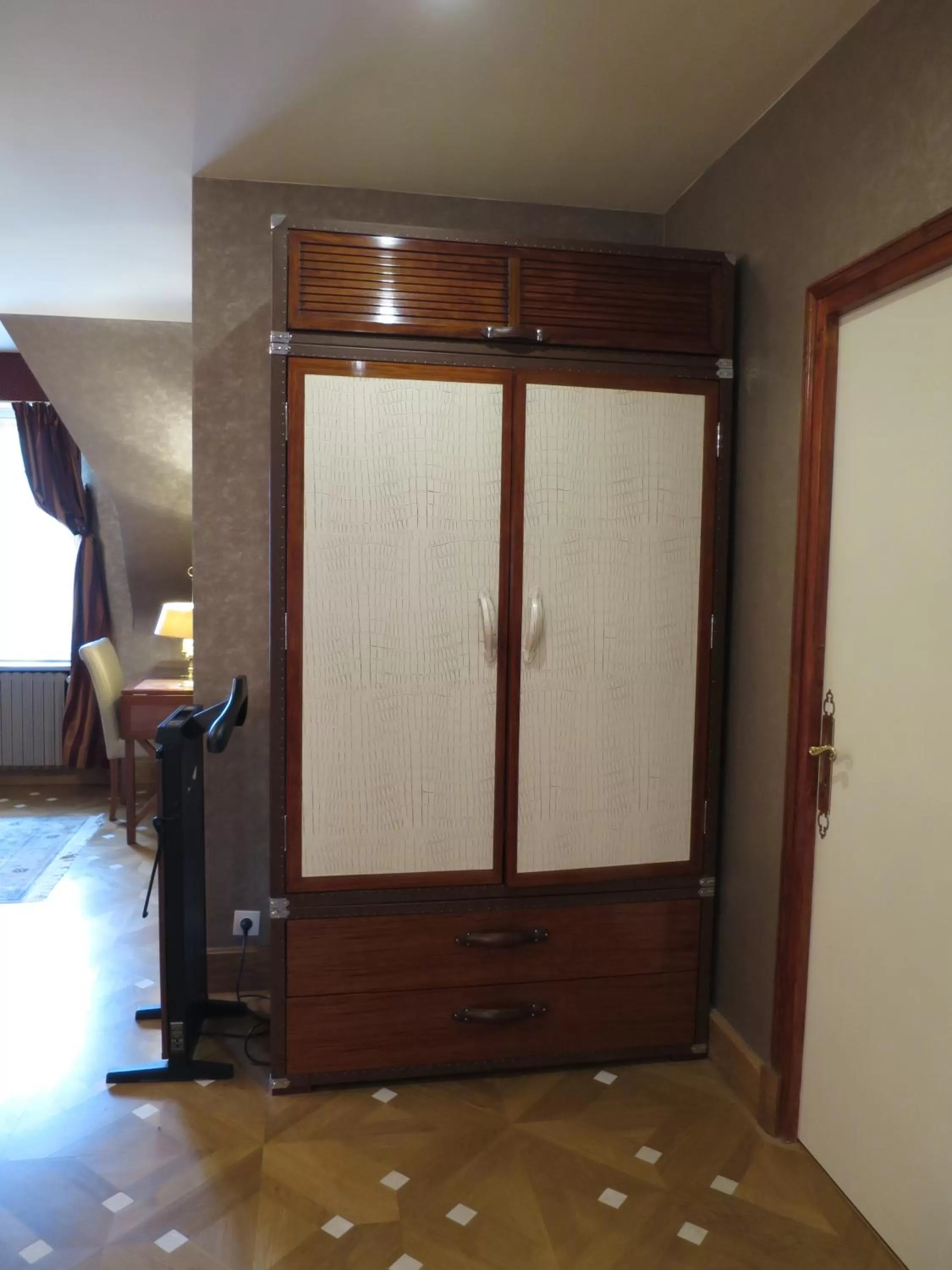 Decorative detail in KerBlondel