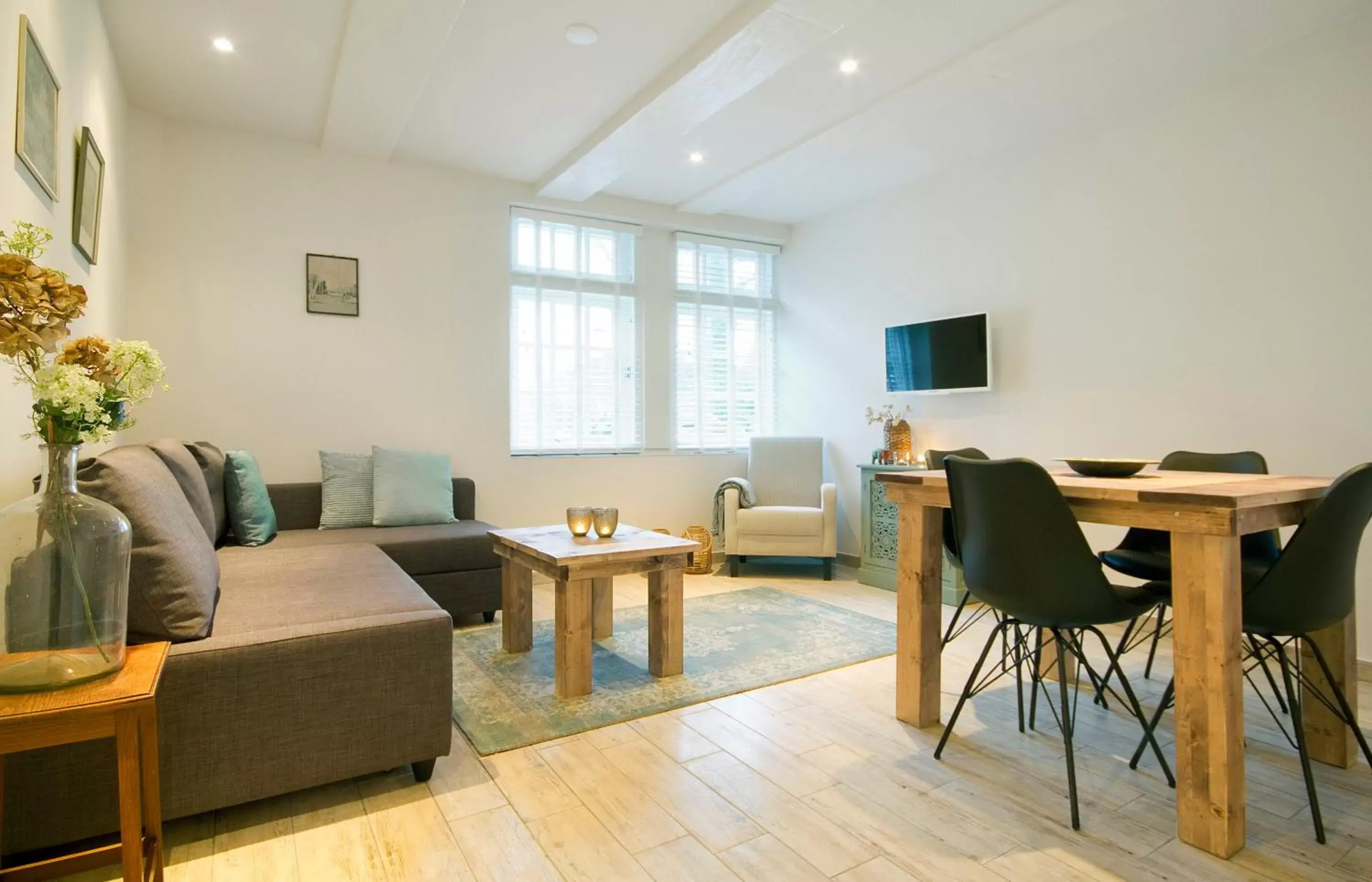 One-Bedroom Apartment in "Karel de Grote" Bergen One-Bedroom Apartment in "Karel de Grote" Bergen