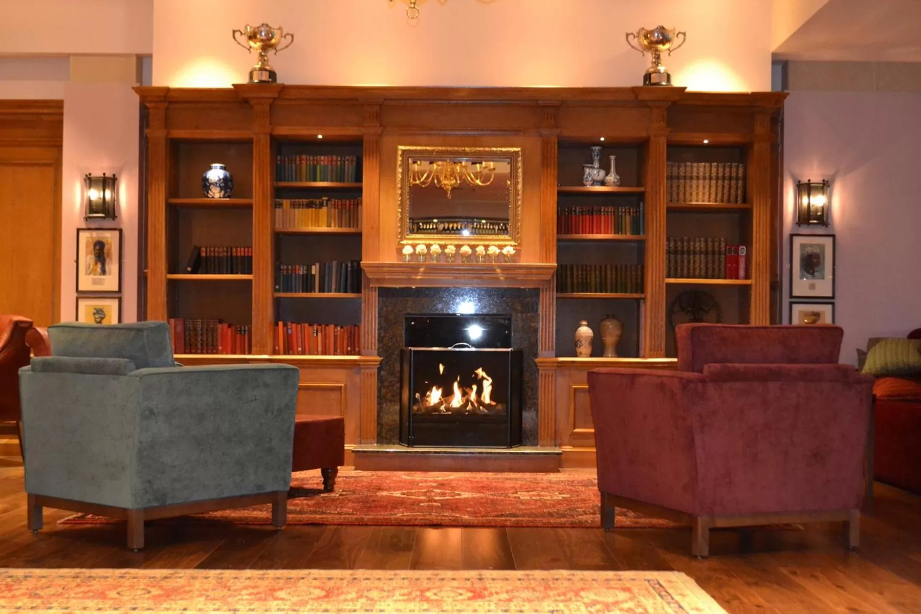 Lounge or bar in The Lensbury Resort