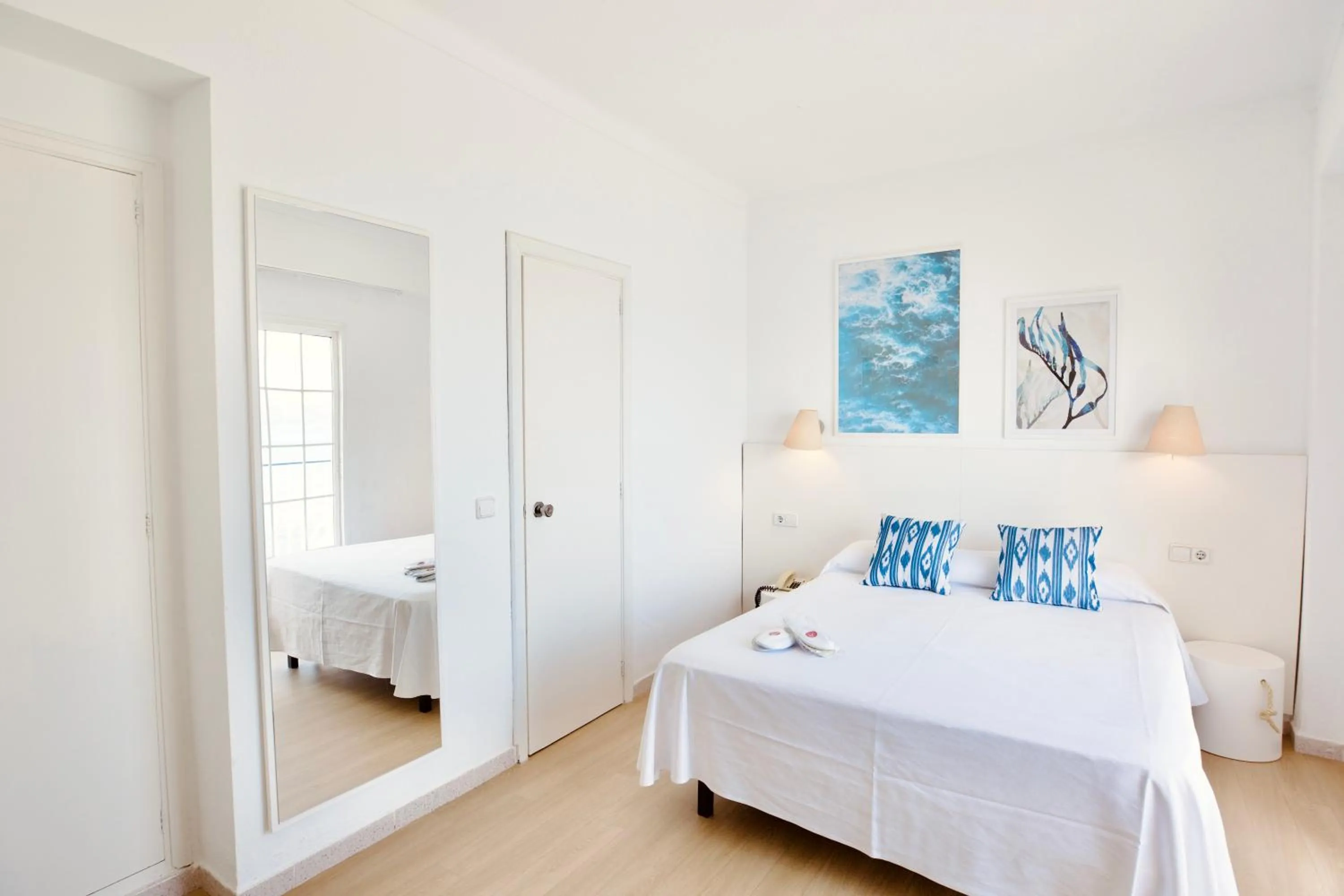 Bedroom, Bed in JS Horitzó