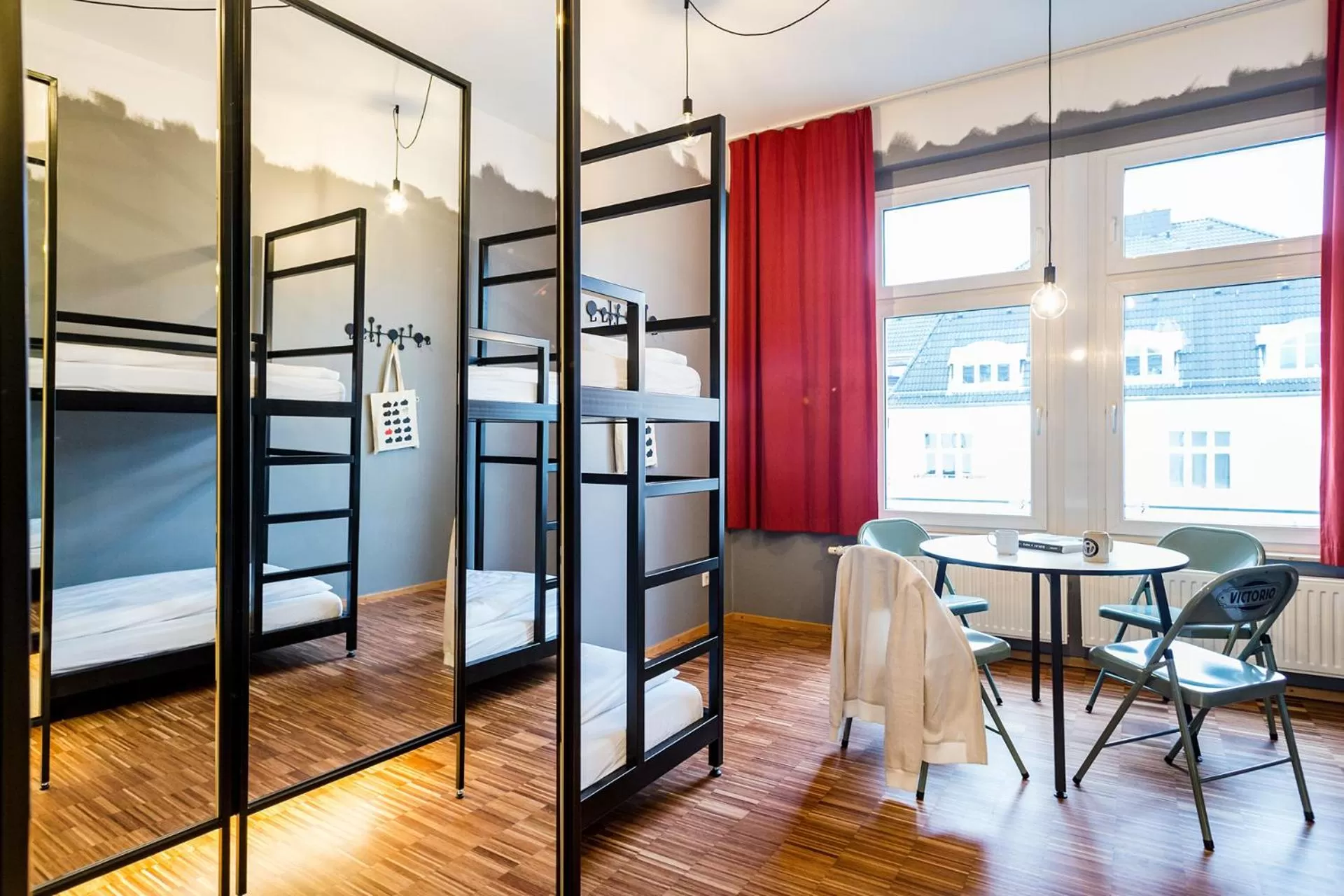 bunk bed, Bed in The Circus Hostel