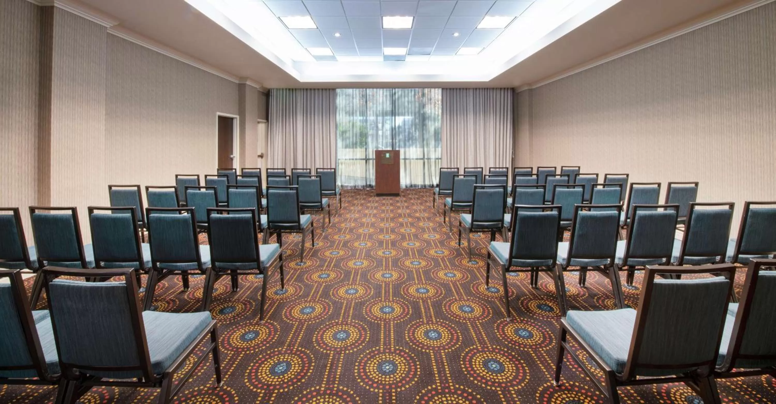 Meeting/conference room in Embassy Suites by Hilton Walnut Creek