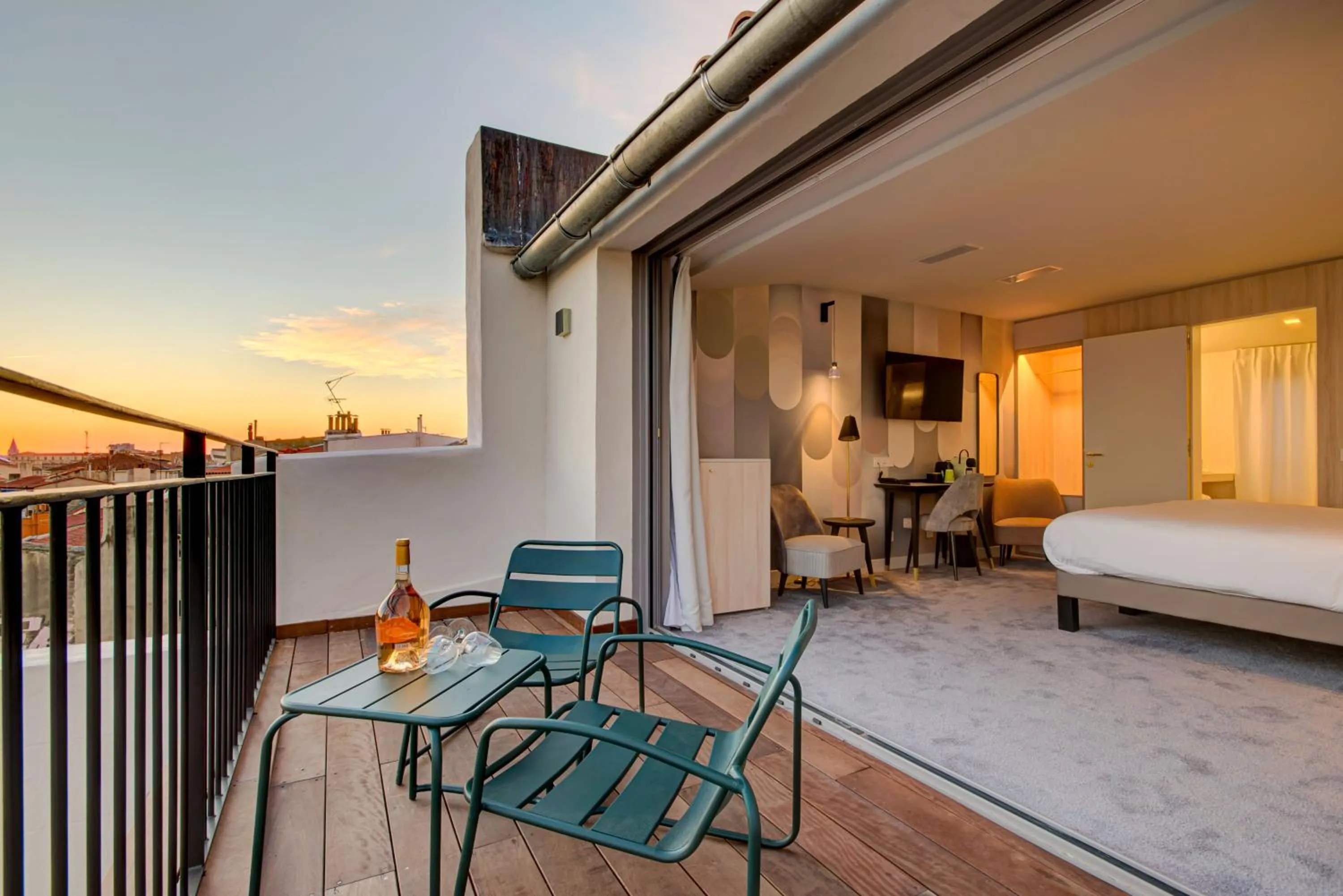 Balcony/Terrace, Bed in Alex Hotel & Spa