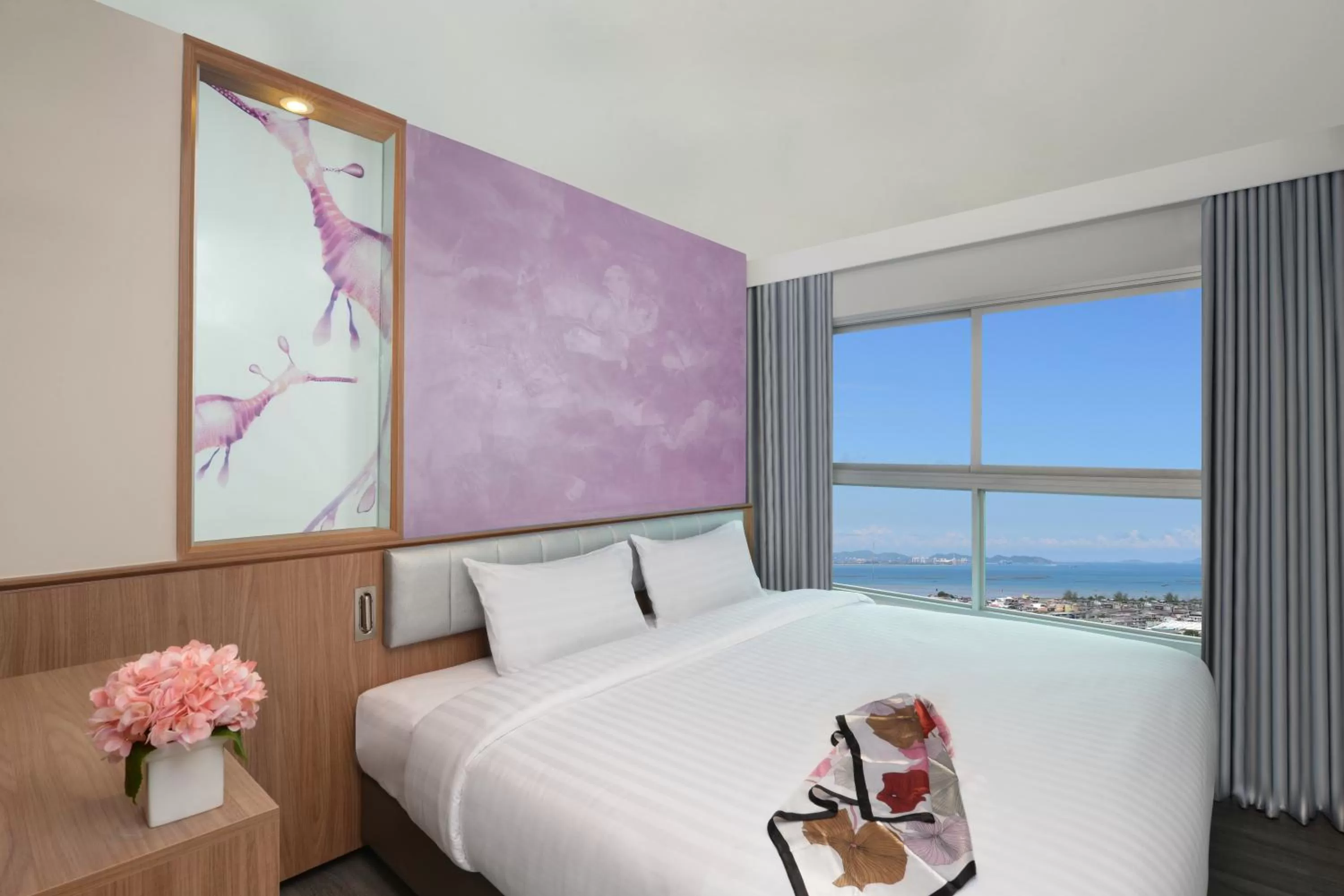 Photo of the whole room, Bed in Centre Point Prime Hotel Pattaya