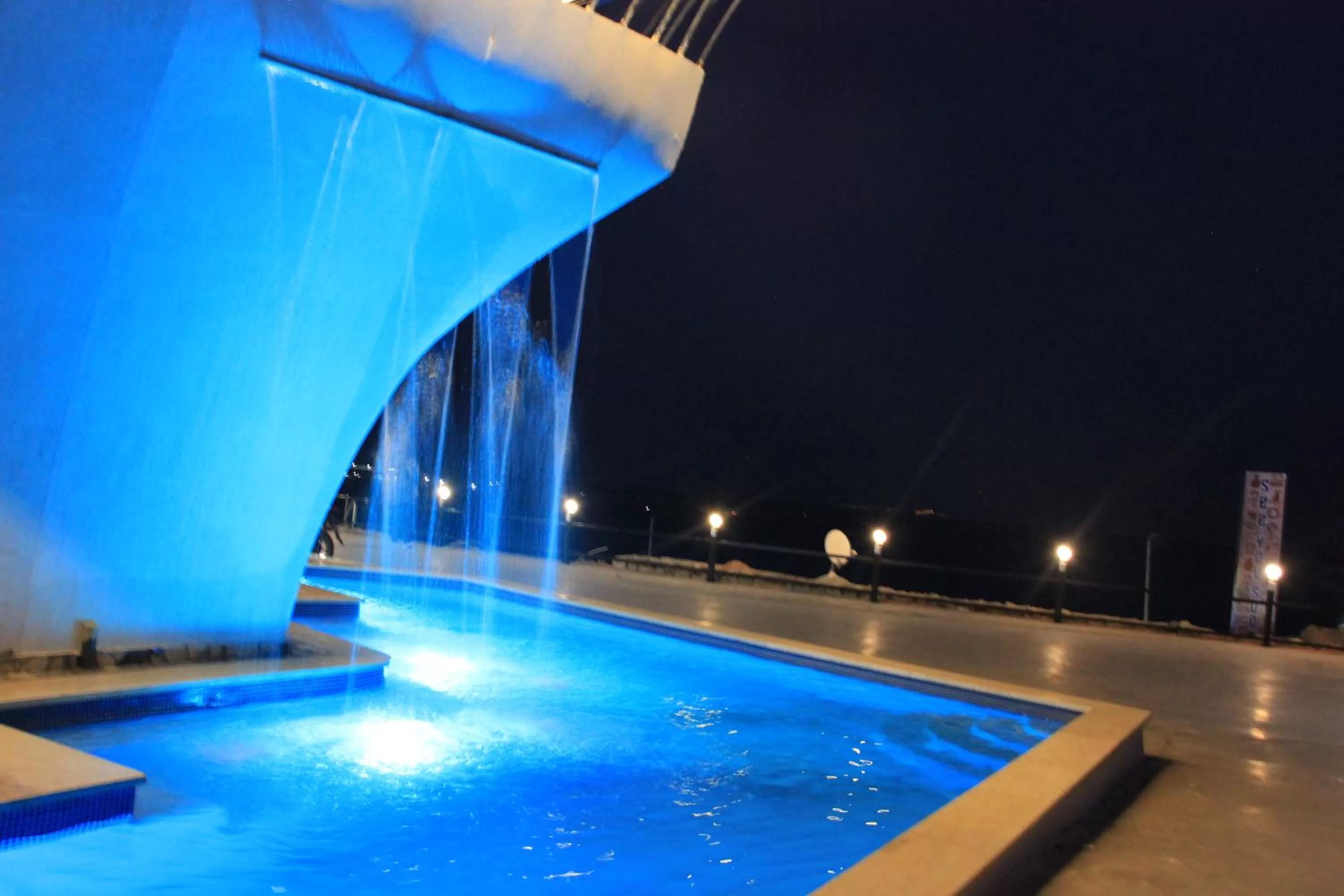 Swimming pool in Seaview Panorama Hotel