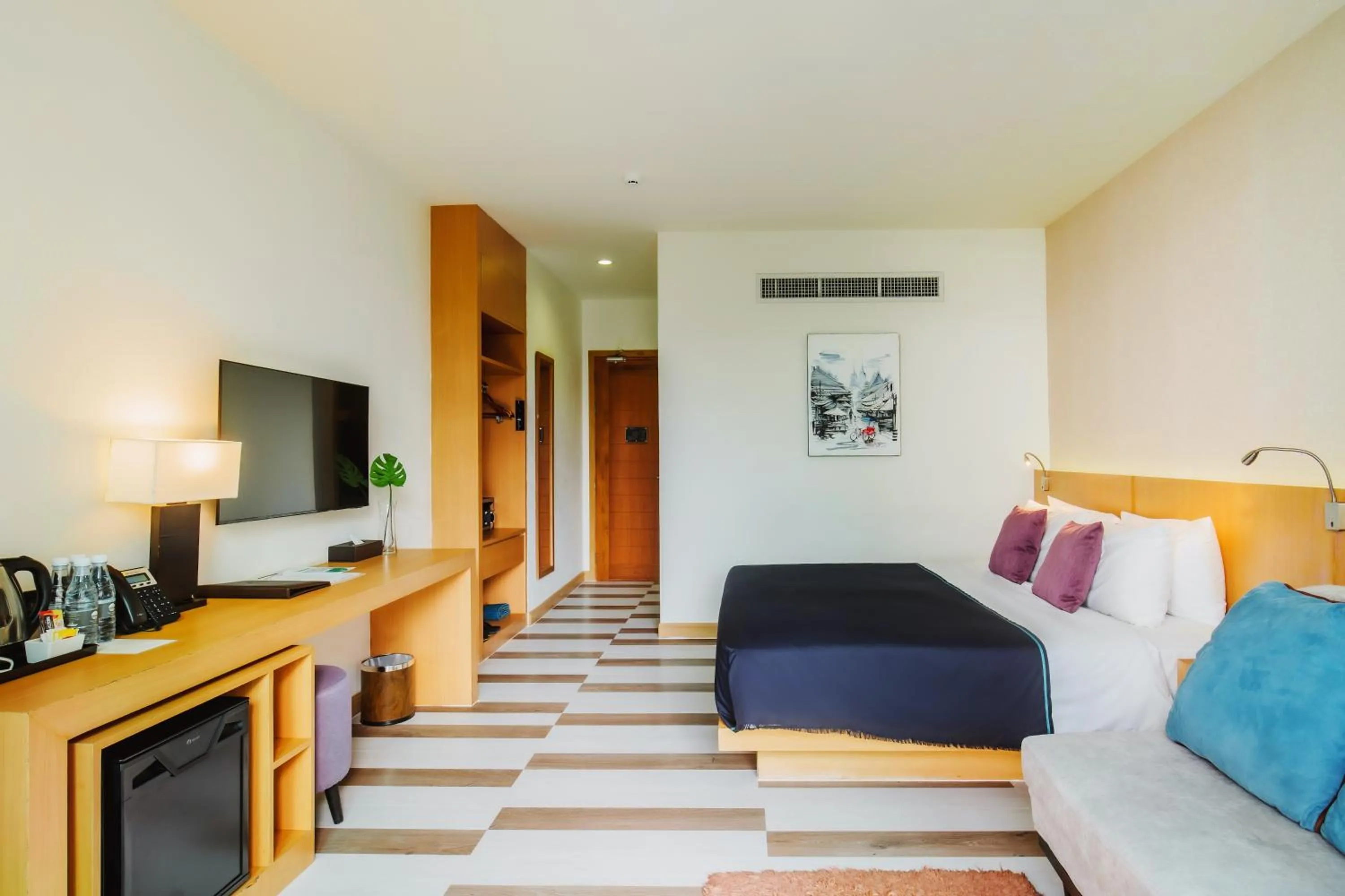 Photo of the whole room in The Lunar Patong