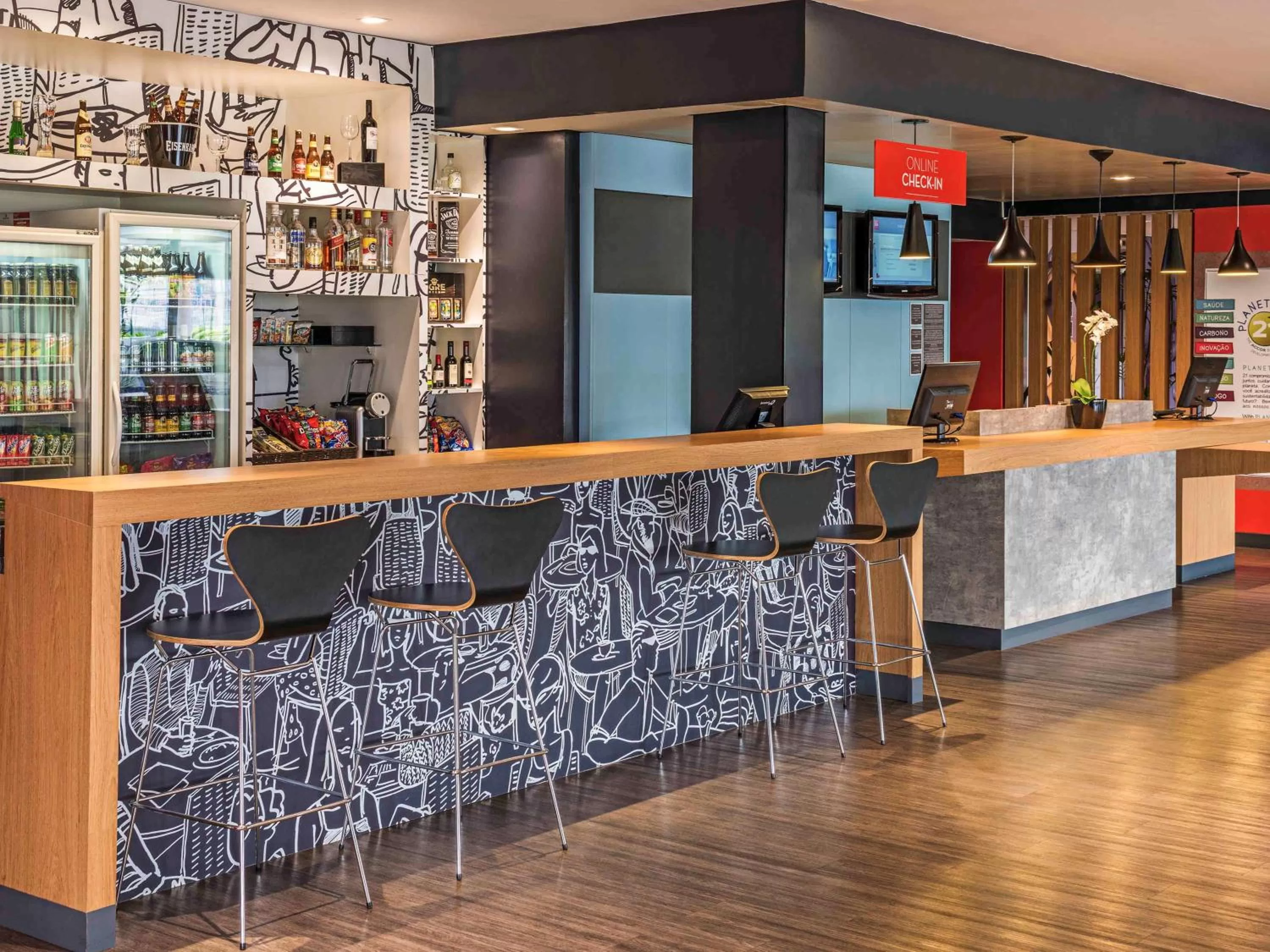 Restaurant/places to eat in ibis Curitiba Aeroporto