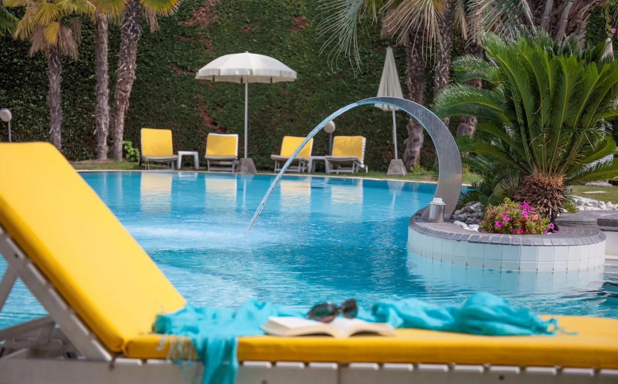 Swimming pool in Hotel Terme Salus