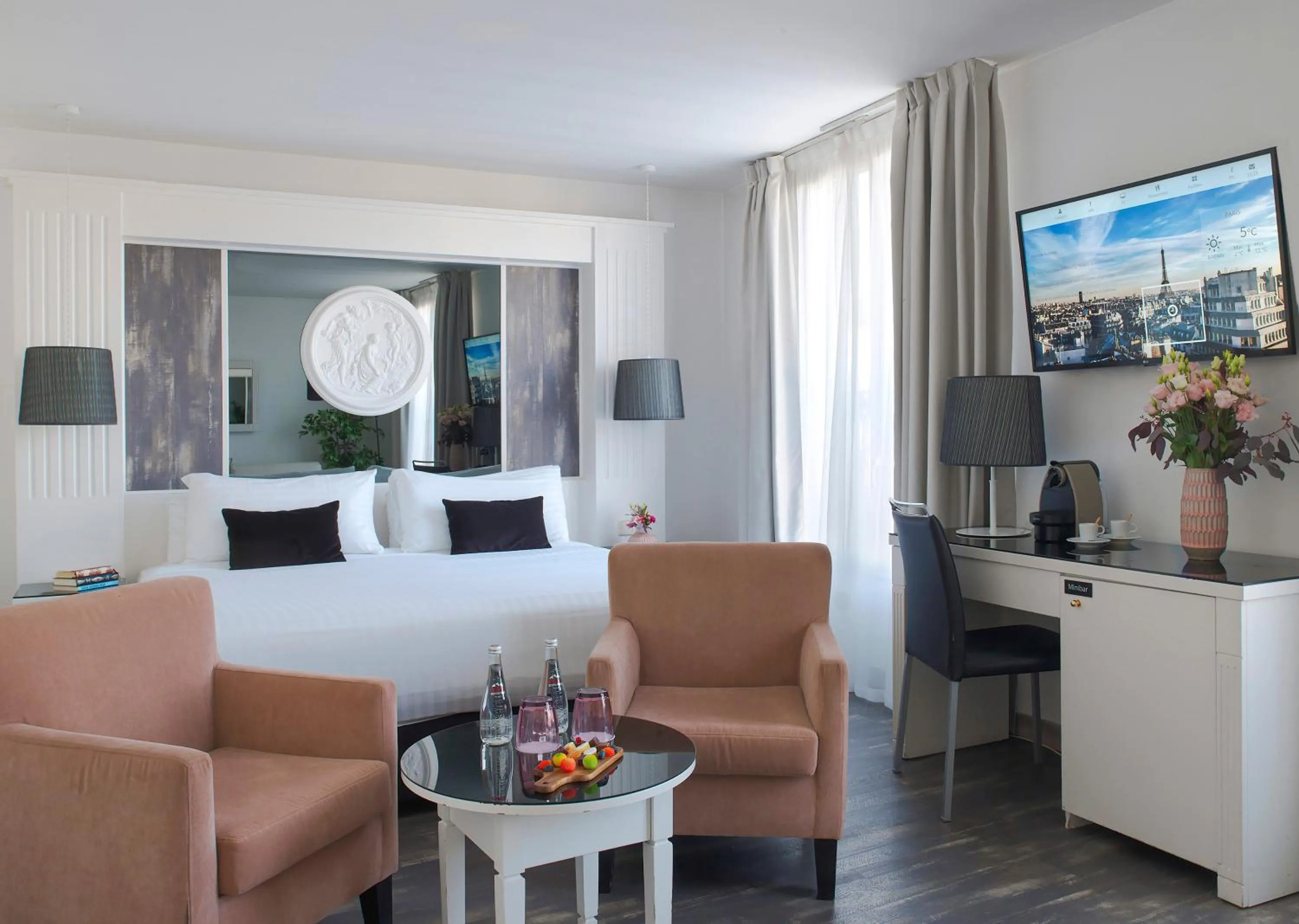 Bed in Hotel Paris Opera Affiliated by Meliá