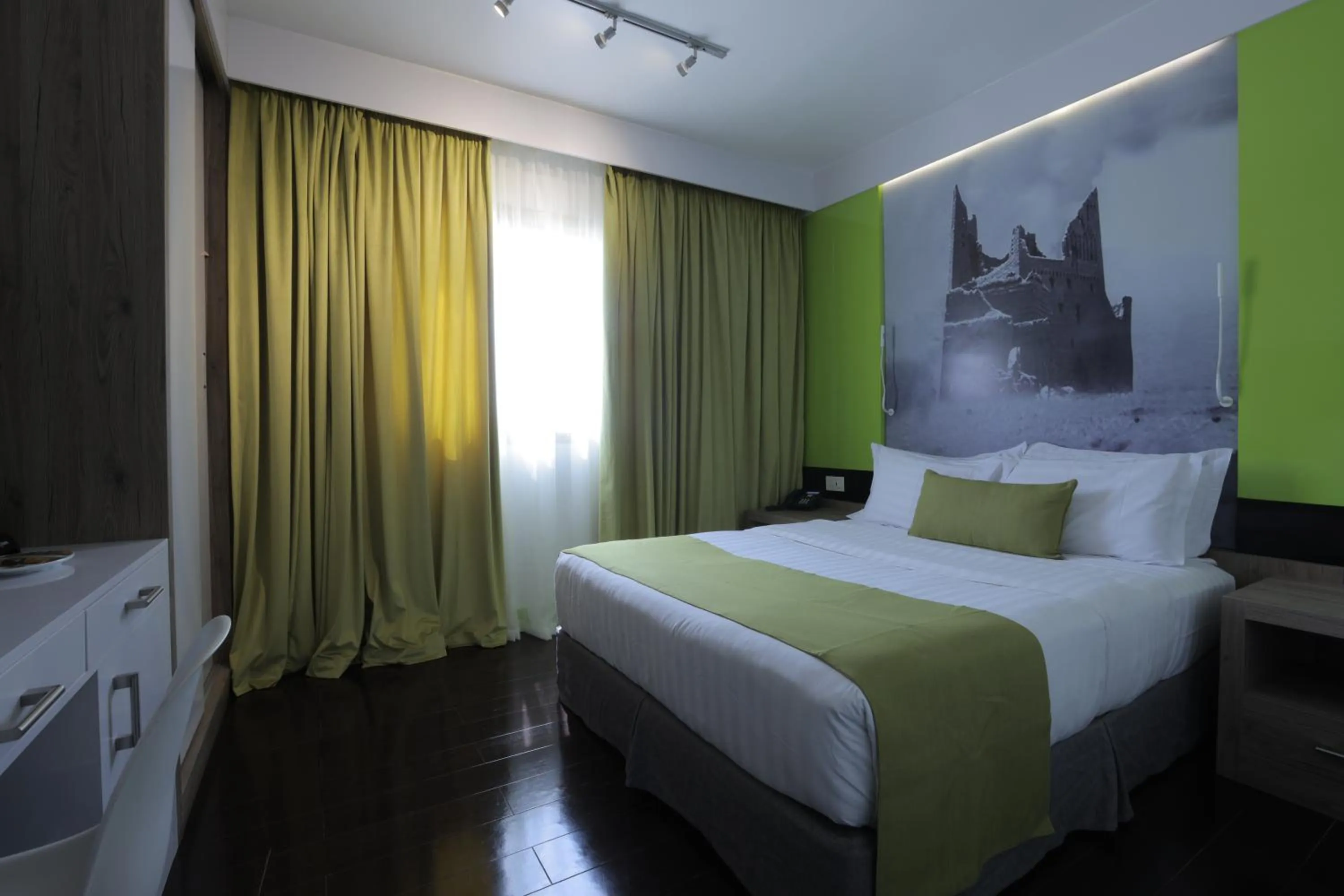 Bed in Super 8 Hotel Al Riyadh by Wyndham