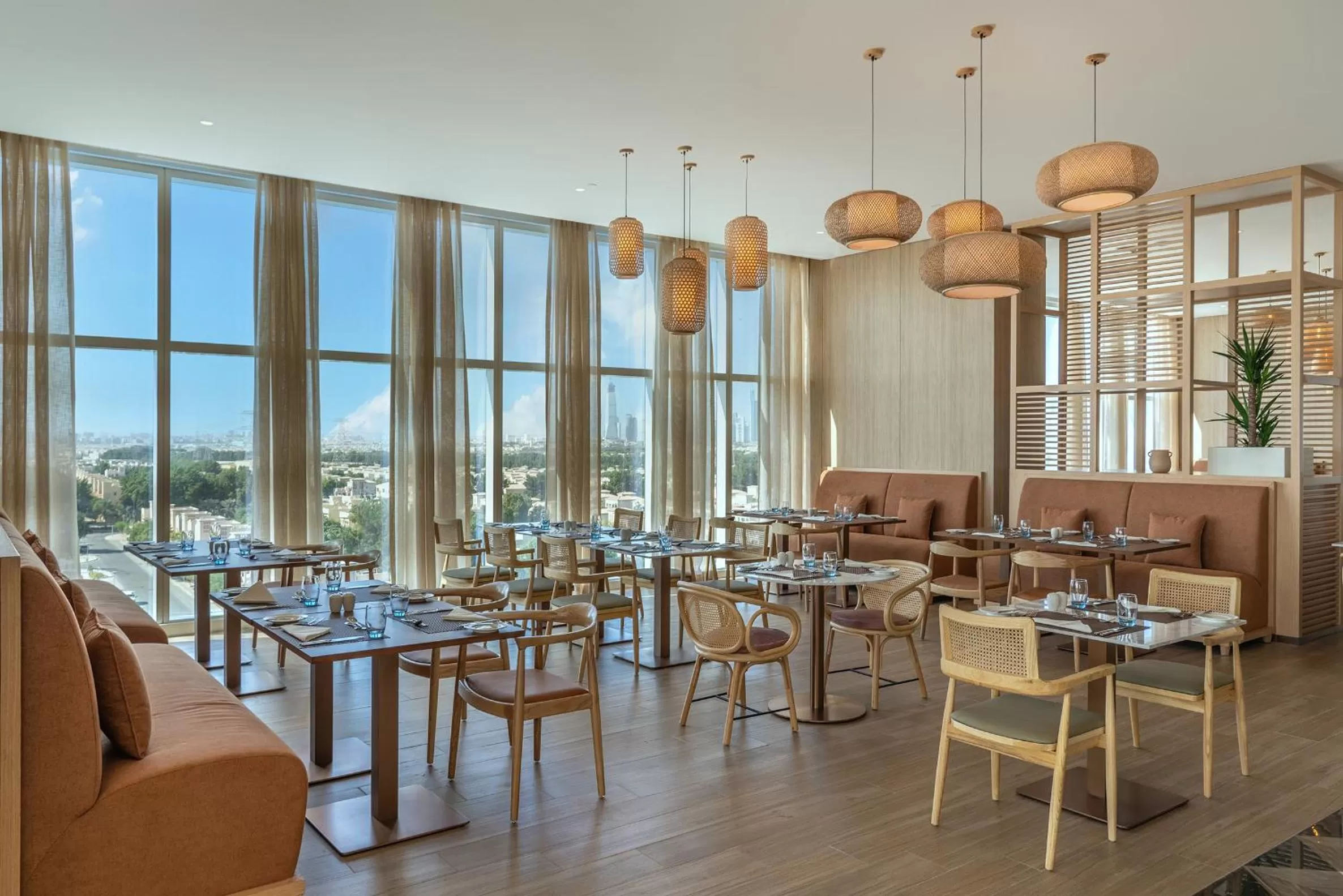 Restaurant/places to eat in Novotel Jumeirah Village Triangle