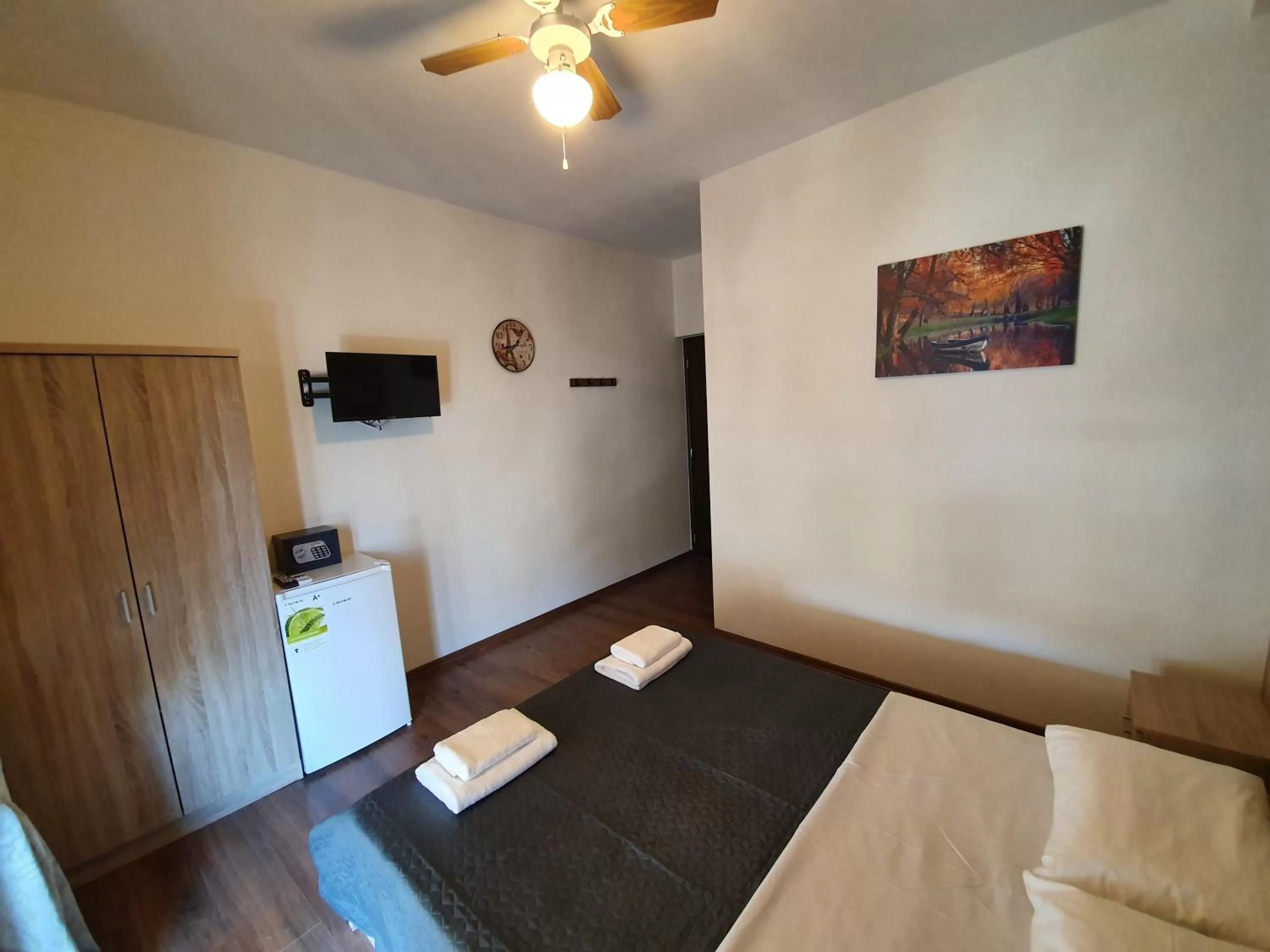 Bed in Athens center rooms