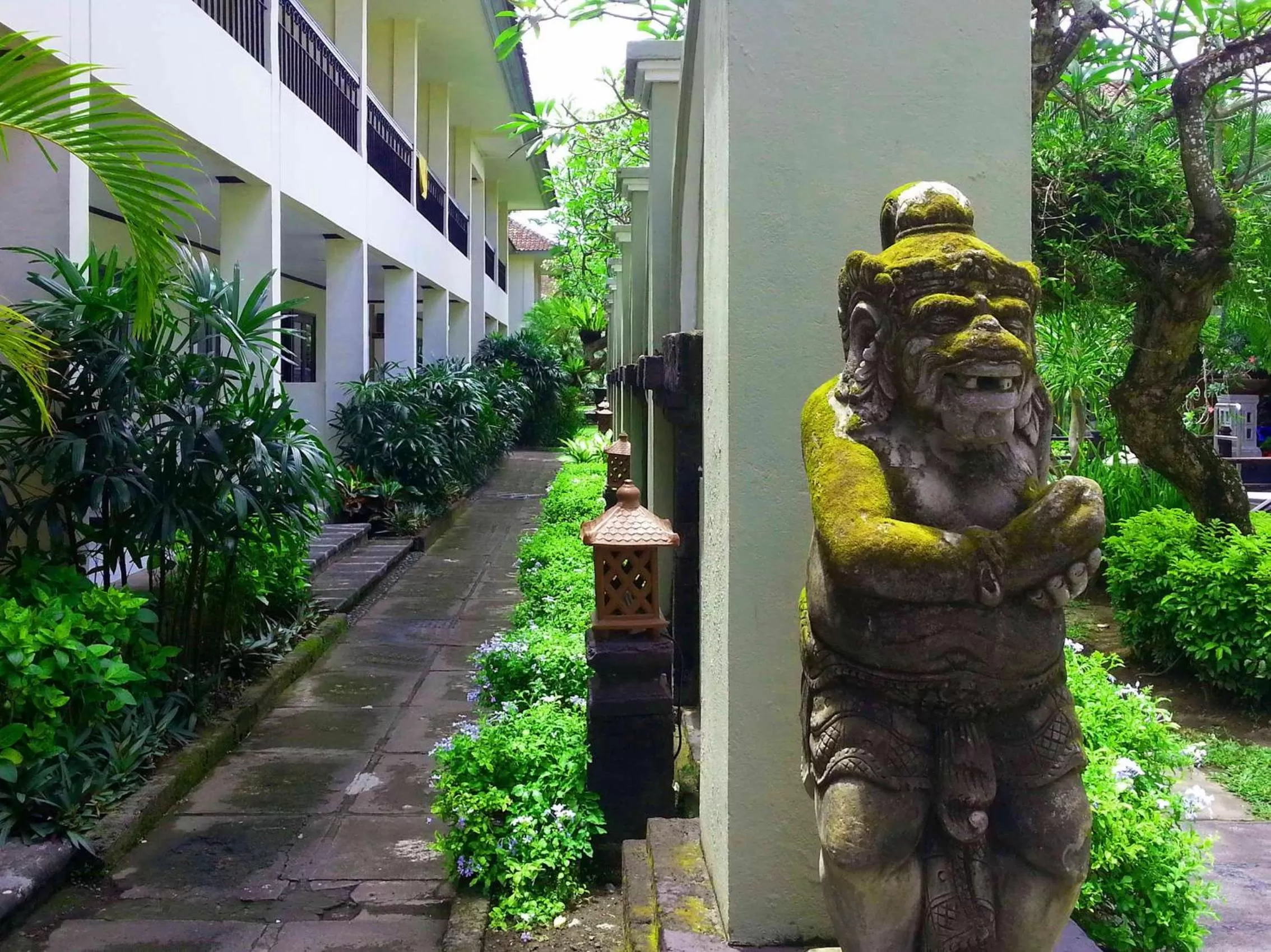 Decorative detail in Legian Paradiso Hotel