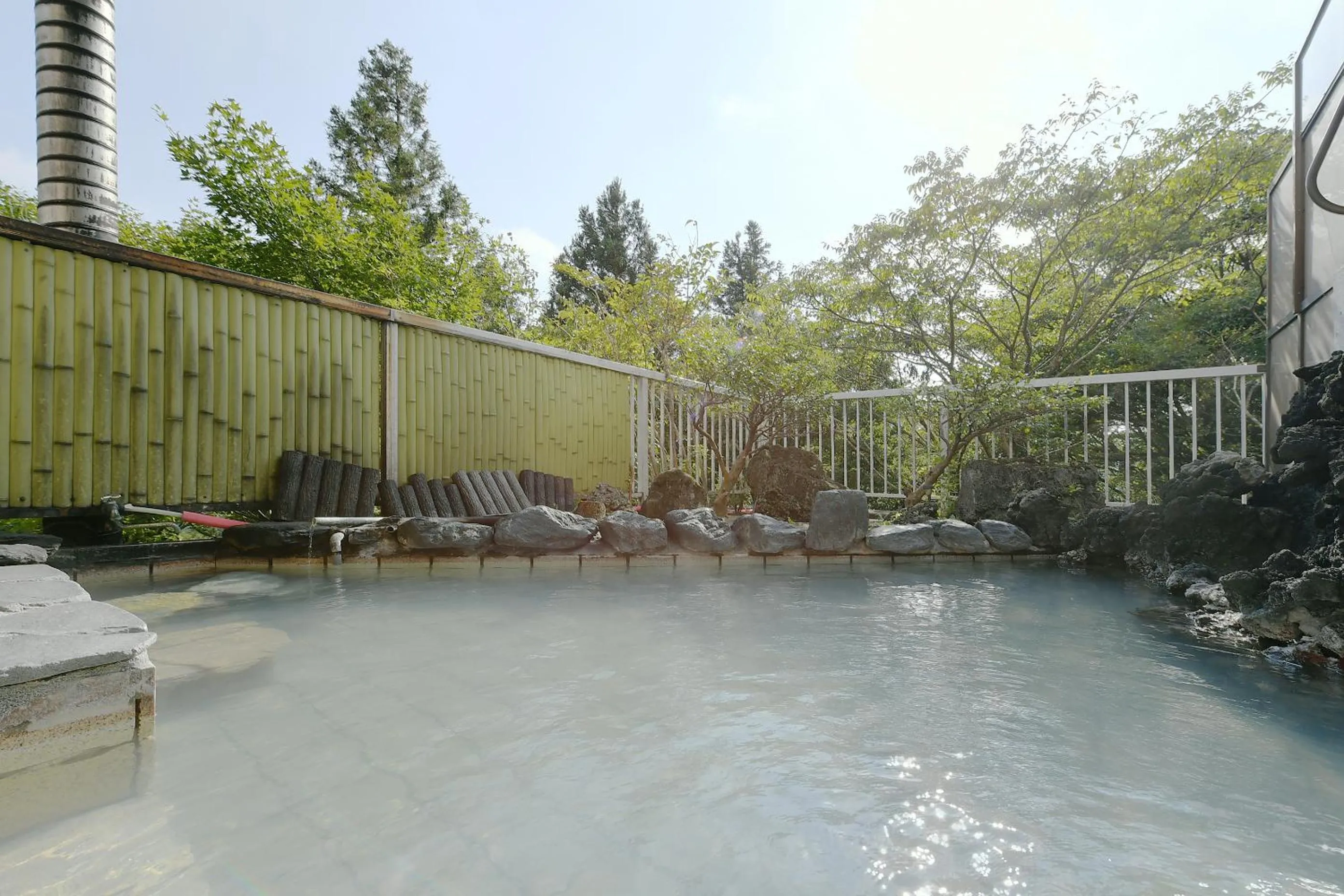 Hot Spring Bath in Hotel Ra Kuun