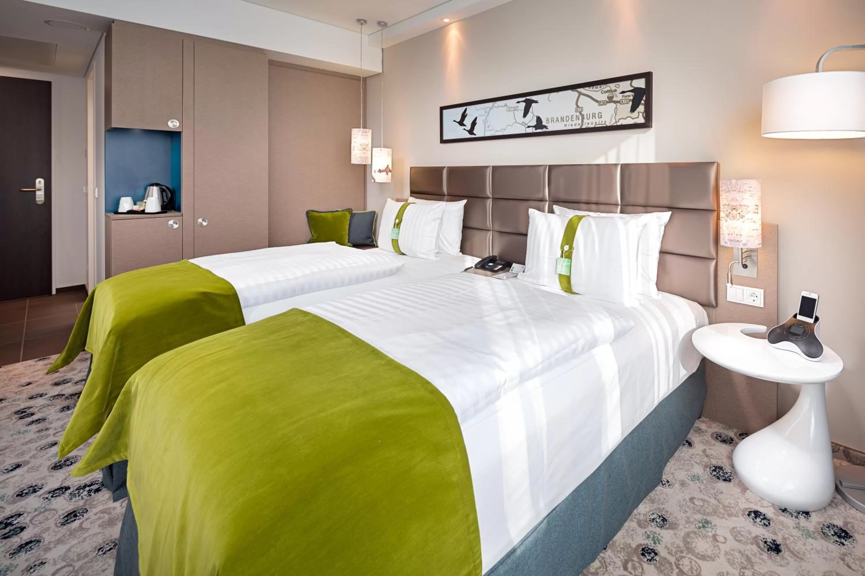 Deluxe Double Room with King Bed - Non-Smoking in Holiday Inn Berlin City East Side, an IHG Hotel
