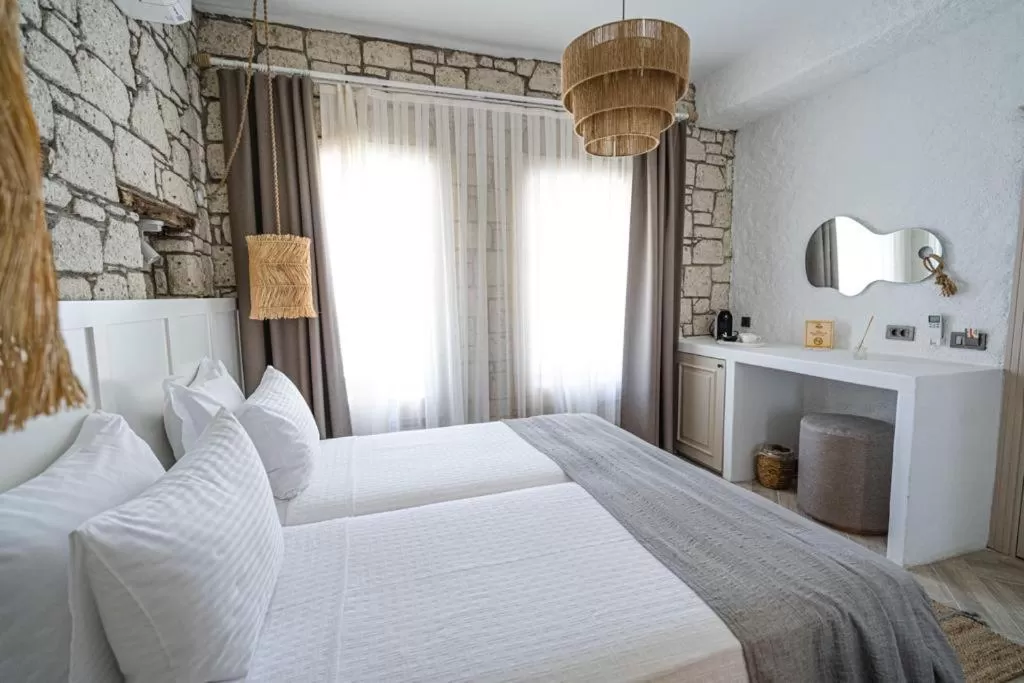 Bed in Voger Alaçatı Silence