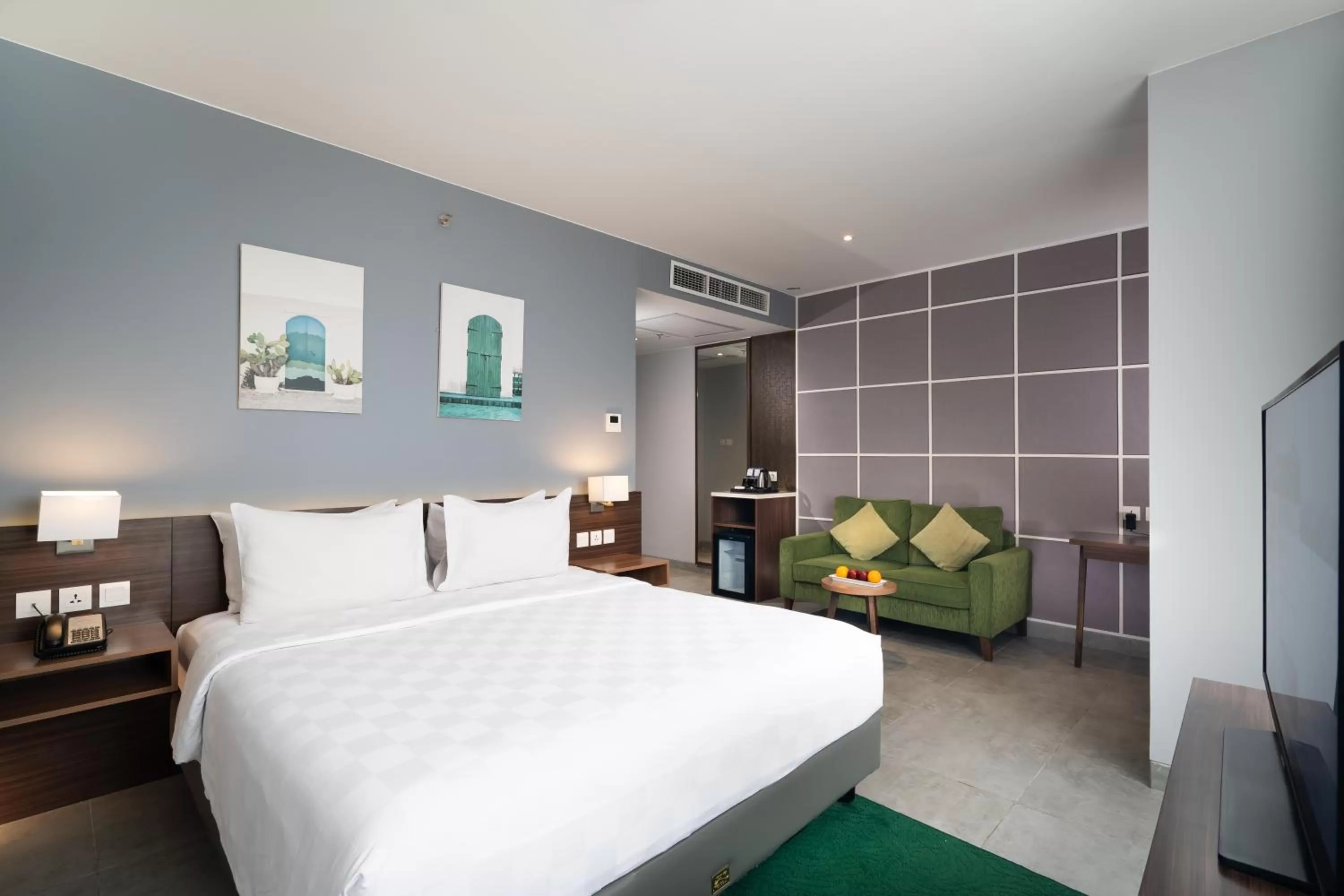Bedroom, Bed in Swiss-Belinn Bogor