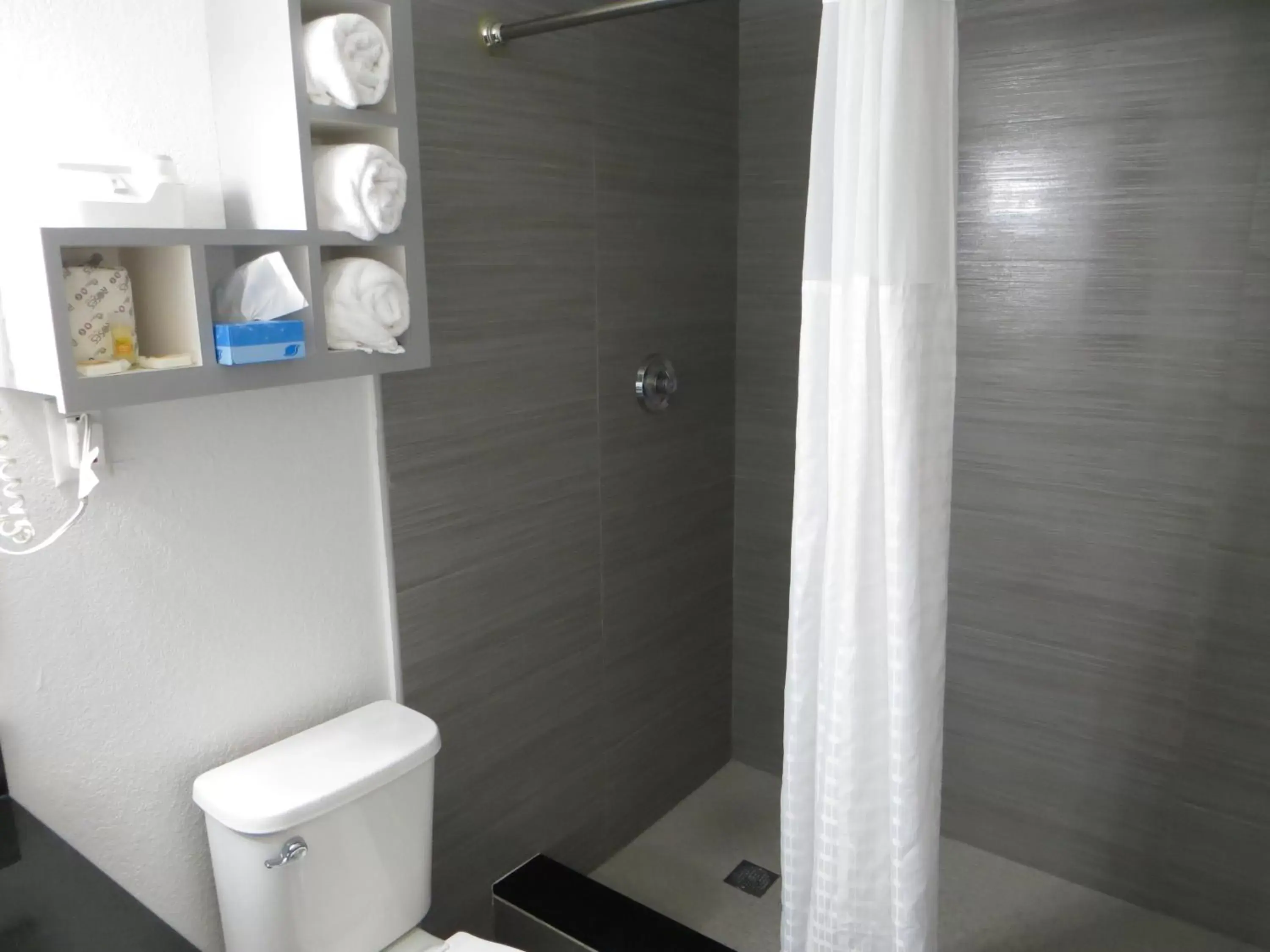 1 King Bed and 1 Queen Bed, Ocean Front, Efficiency, Non-Smoking in Arya Blu Inn and Suites 1 King Bed and 1 Queen Bed, Ocean Front, Efficiency, Non-Smoking in Arya Blu Inn and Suites