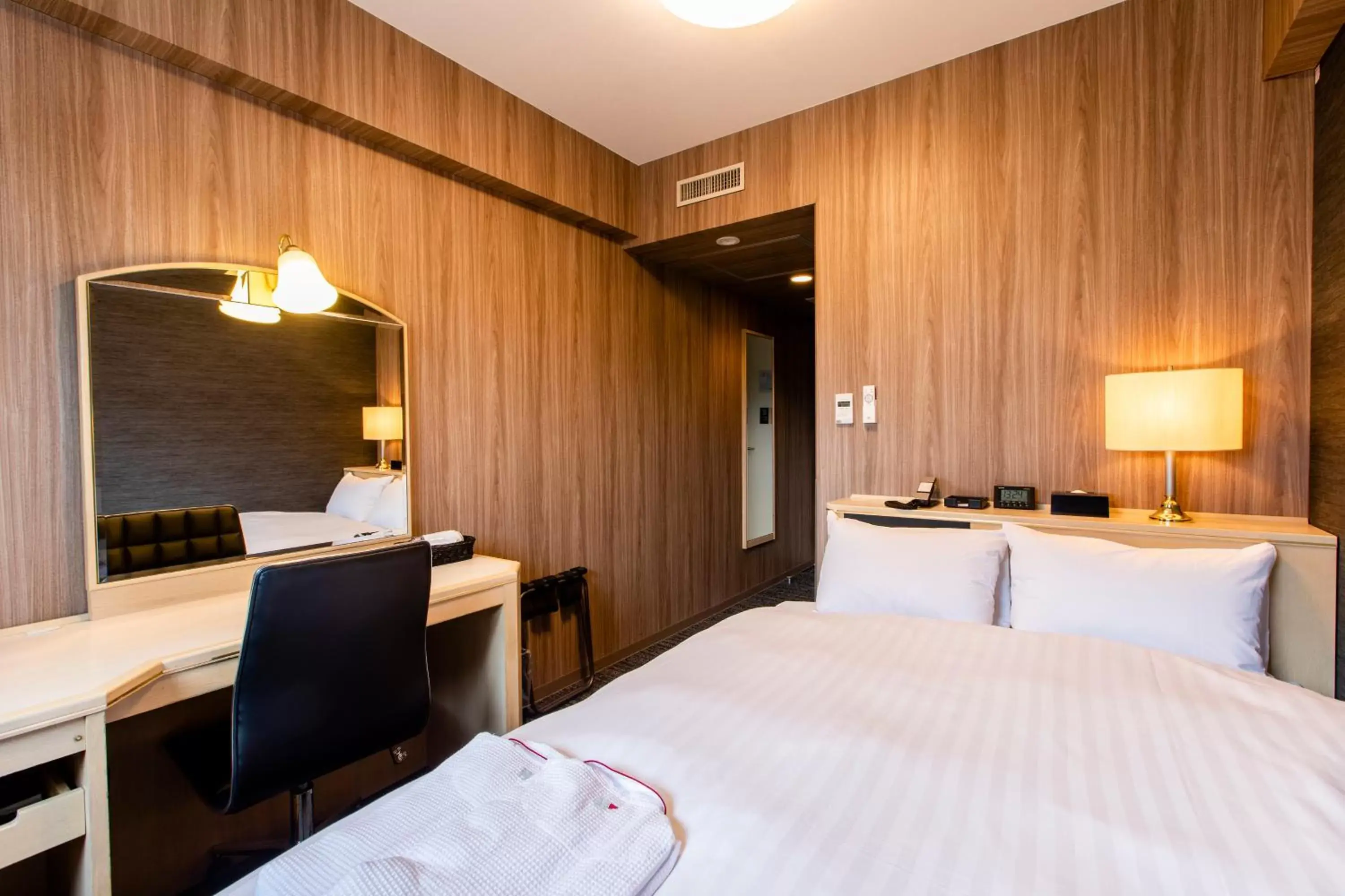 Standard Double Room - Non-Smoking in Hotel Wing International Asahikawa Ekimae Standard Double Room - Non-Smoking in Hotel Wing International Asahikawa Ekimae