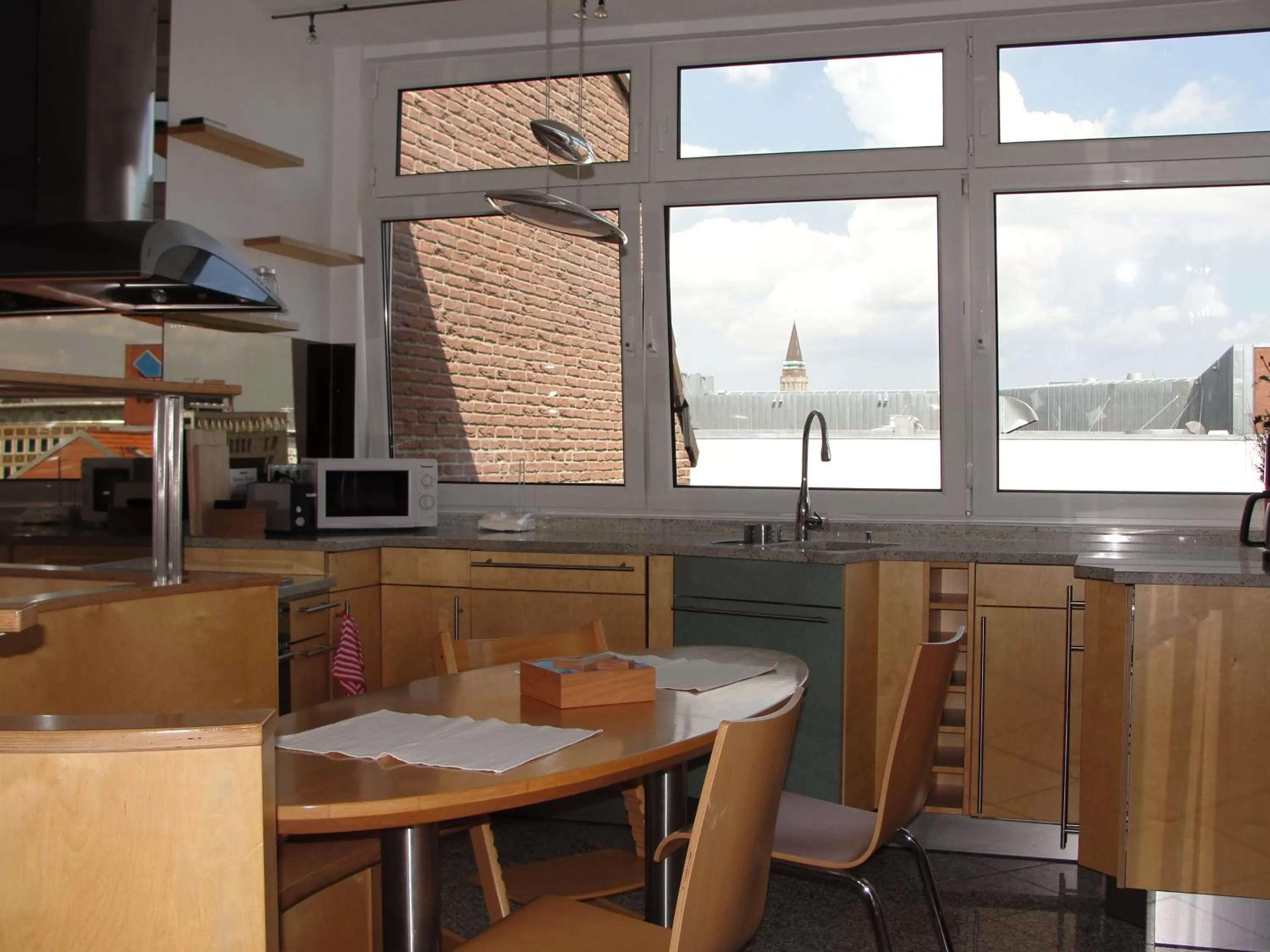 Kitchen or kitchenette in Hotel Berliner Hof by Coffee Fellows Hotels