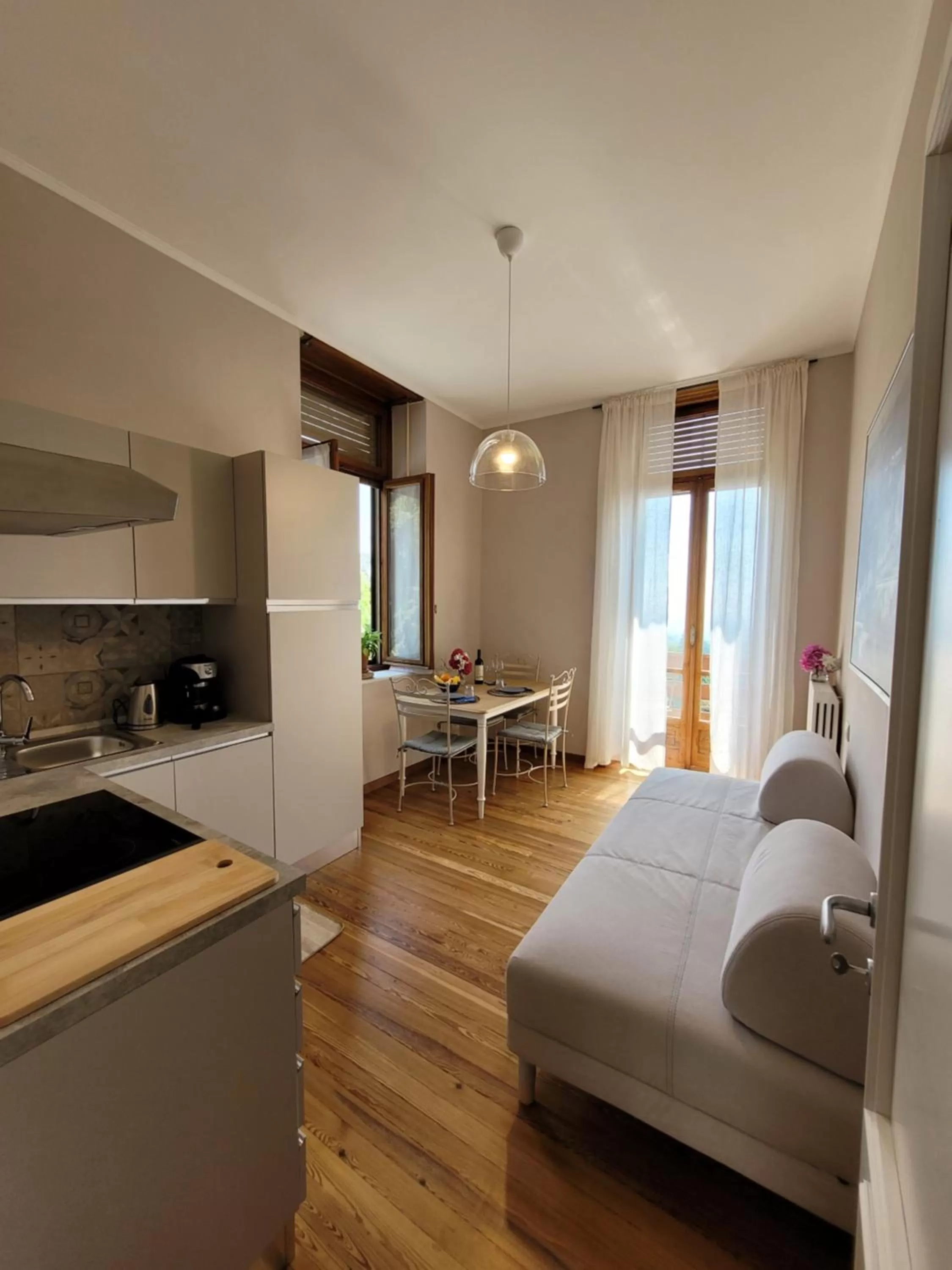 kitchen, Bed in B&B Villa Tavallini