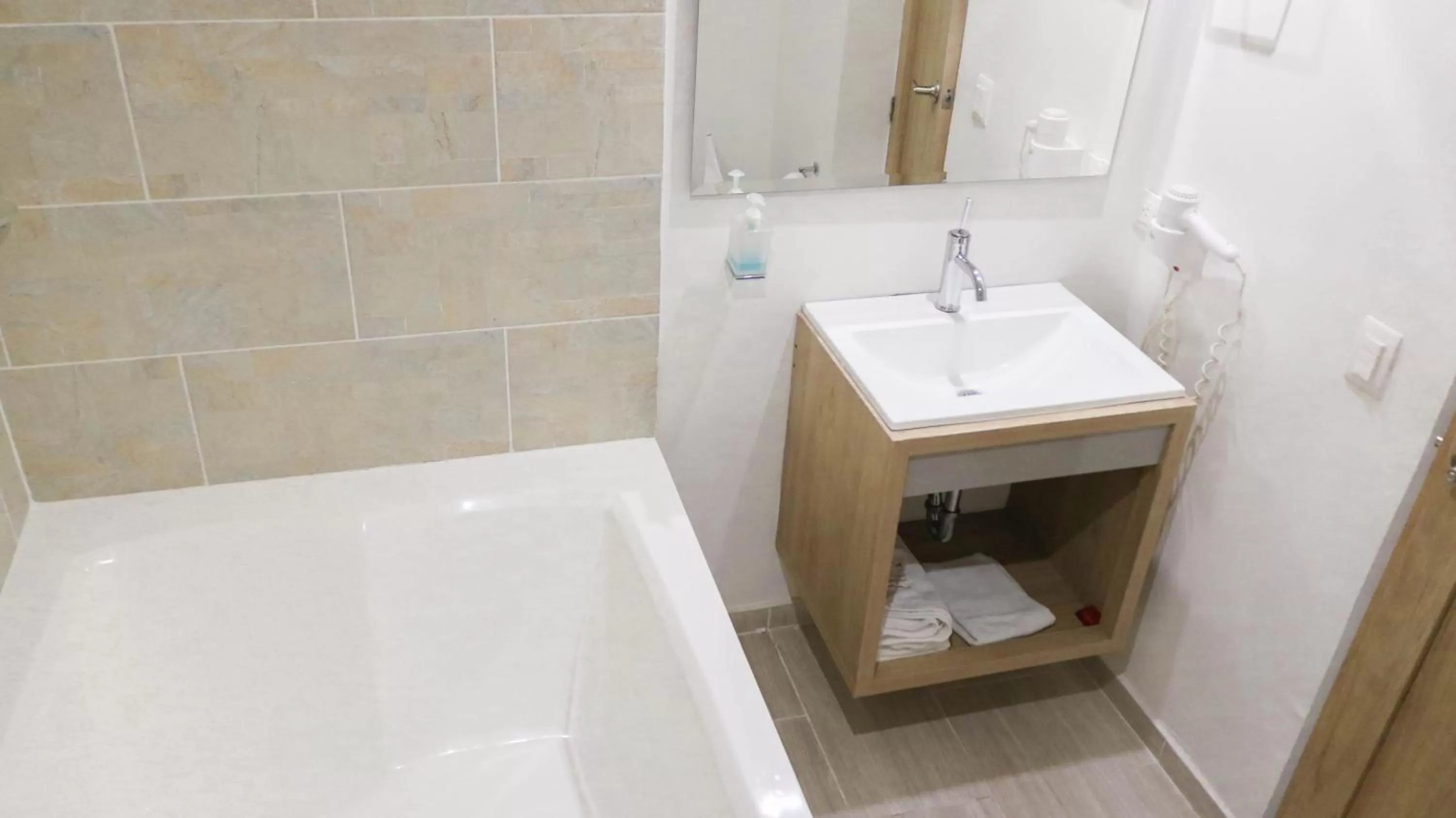 Bath in Hotel Boutique Laureles Medellin (HBL)