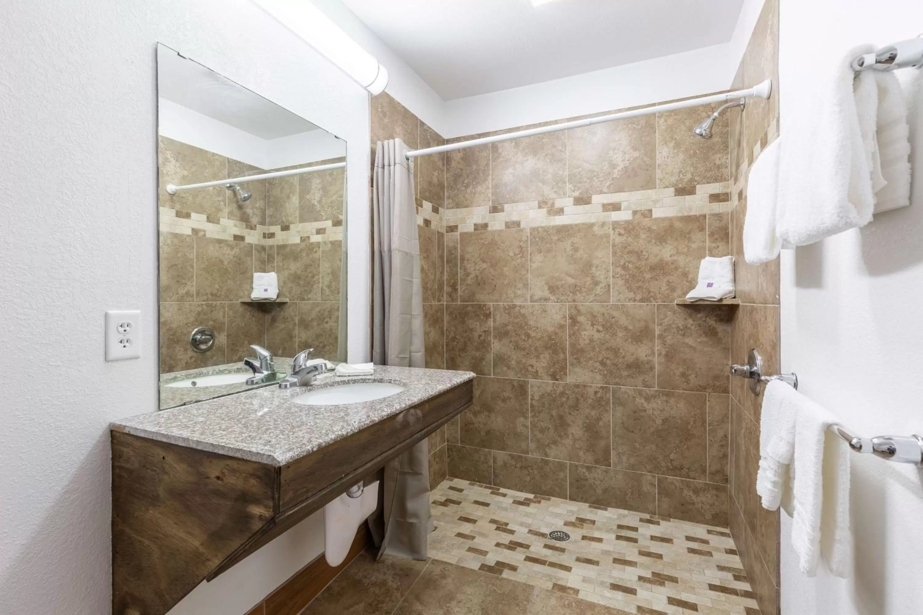 Bathroom in Motel 6-Bryan, TX - University Area