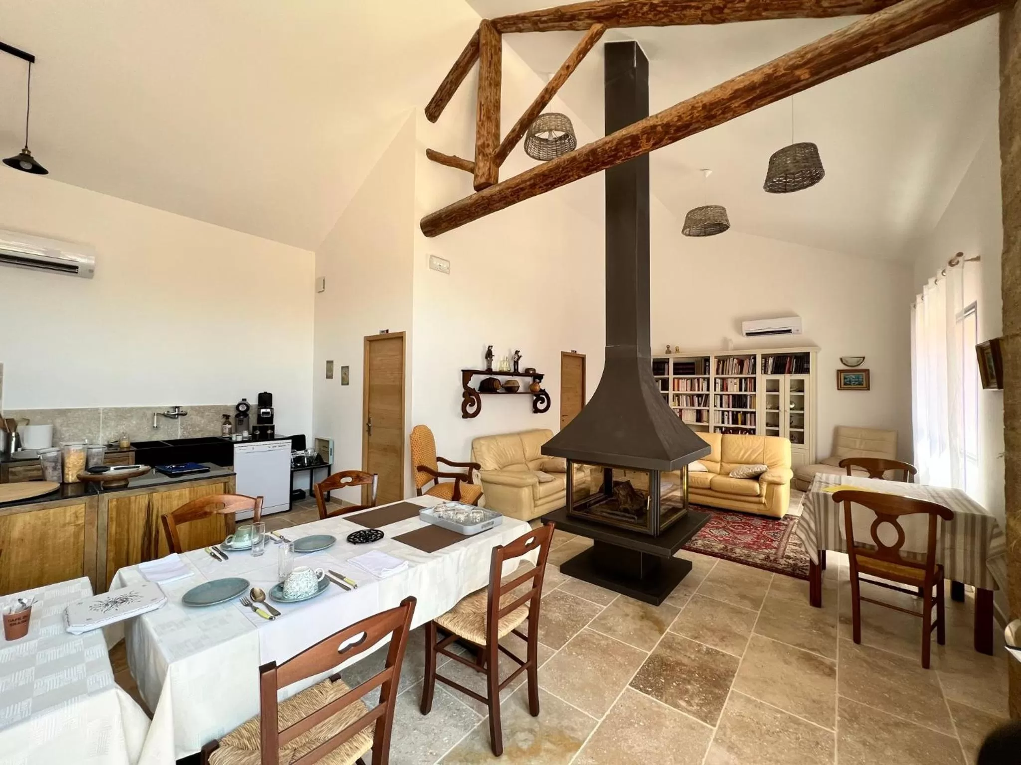 Living room, Restaurant/Places to Eat in BASTIDE DES MARTELIERES
