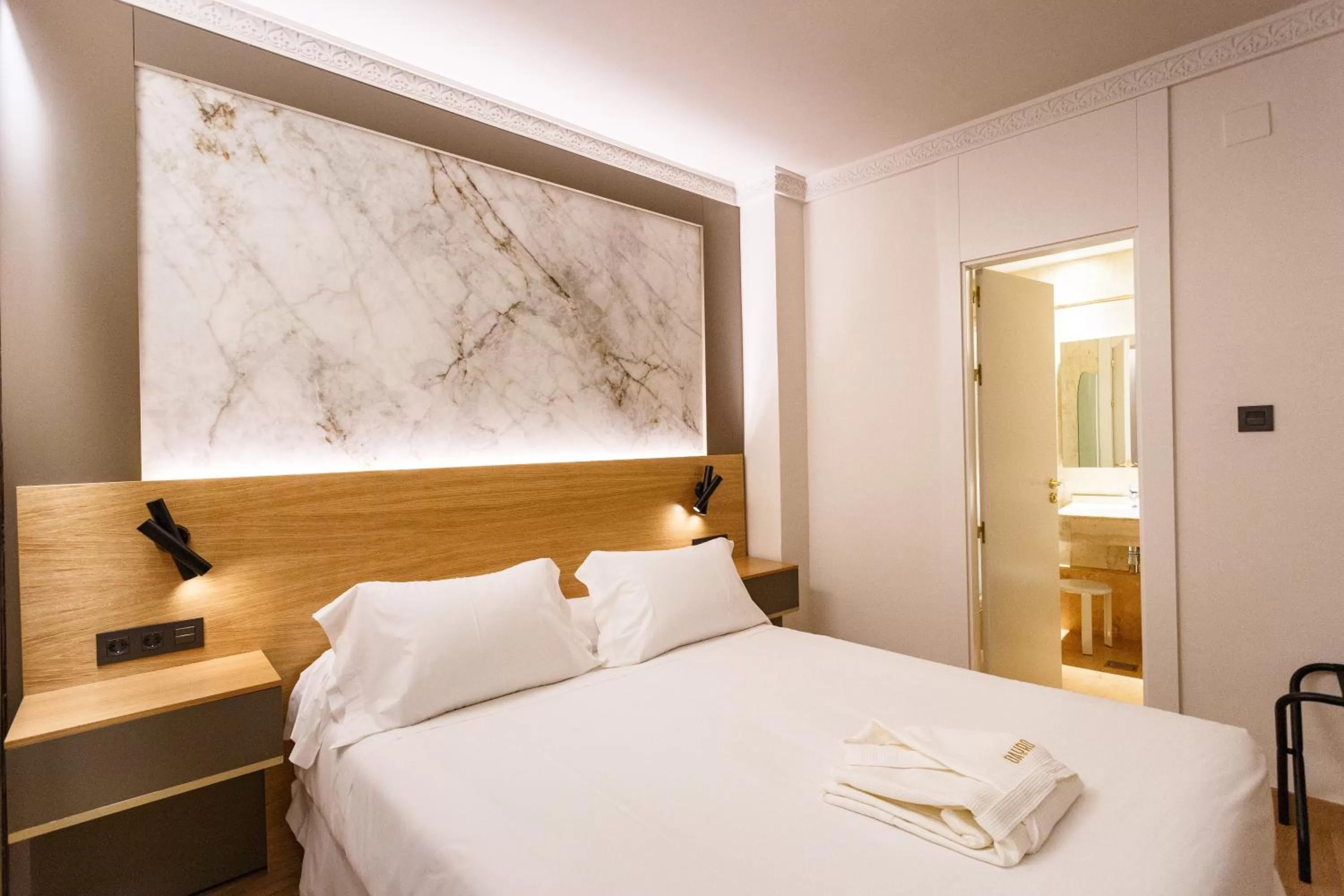 Bed in Hotel Dauro Premier