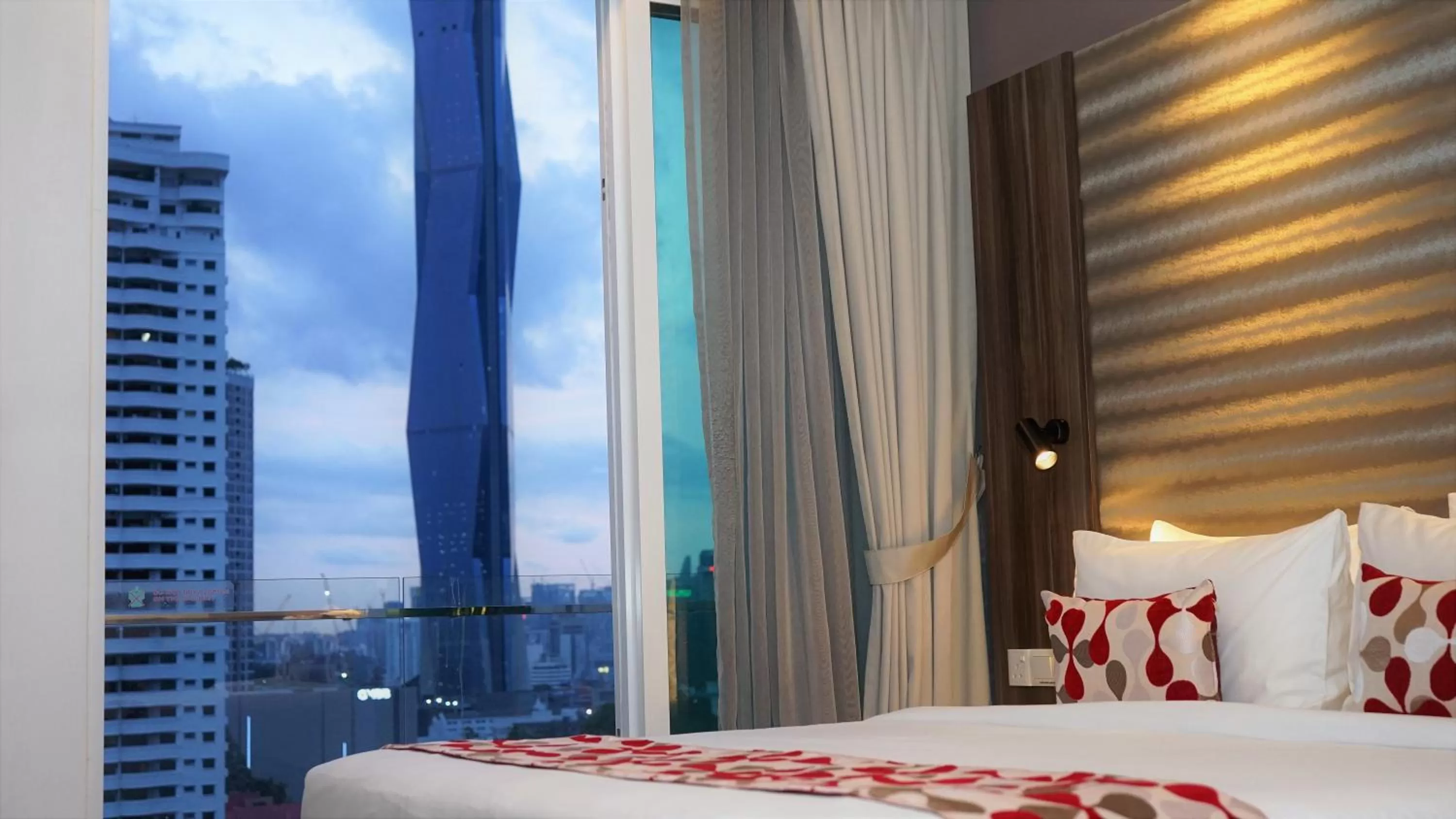 Bed in Ramada Suites by Wyndham Kuala Lumpur City Centre
