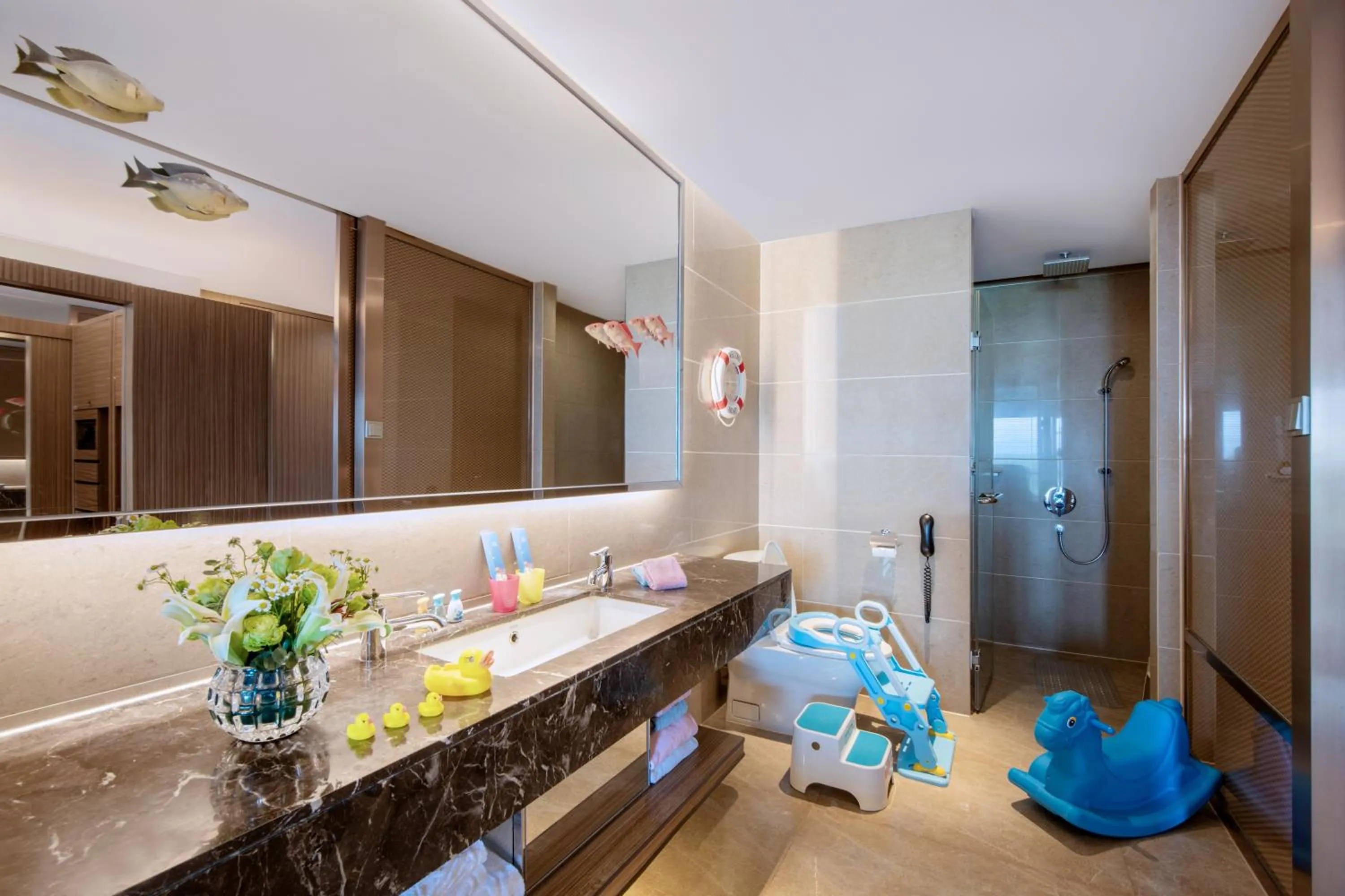 children in Mission Hills Hotel Resorts Dongguan