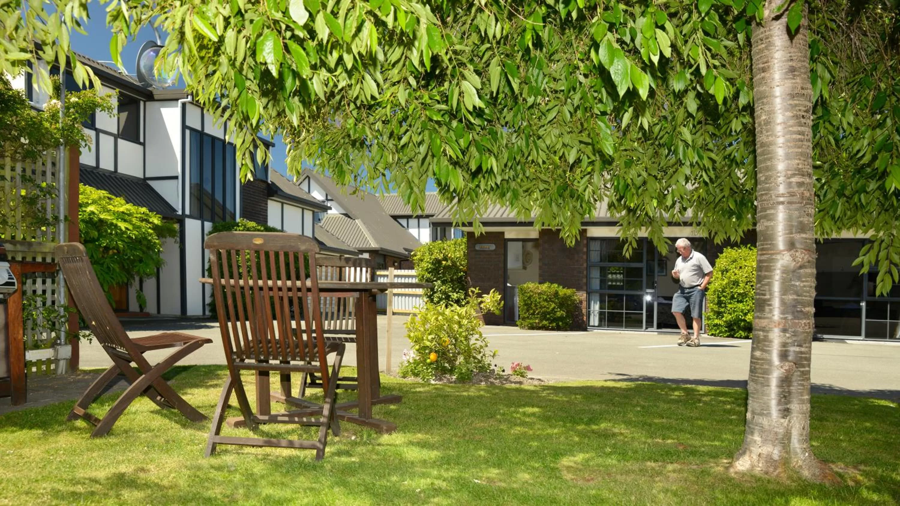 BBQ facilities in Aston Court Motel
