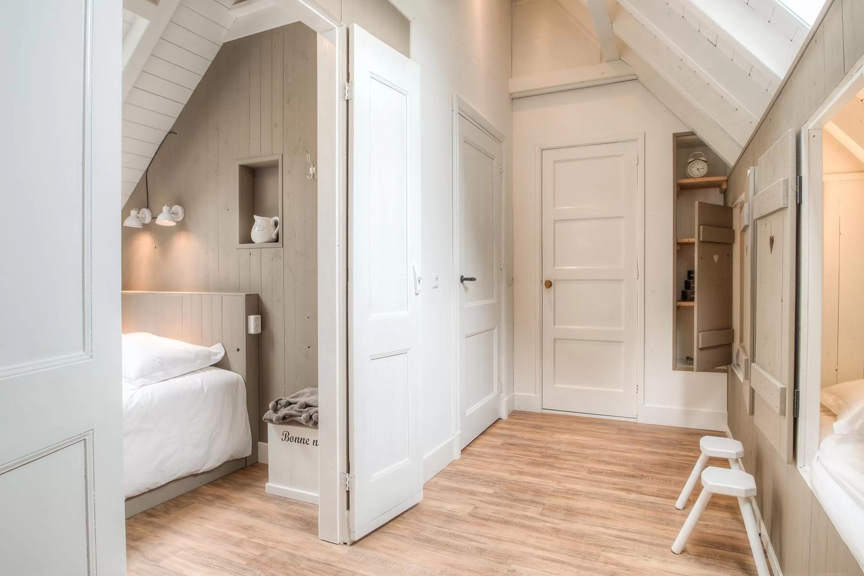 Bed in Appartement De Koesfabriek centrum Dokkum