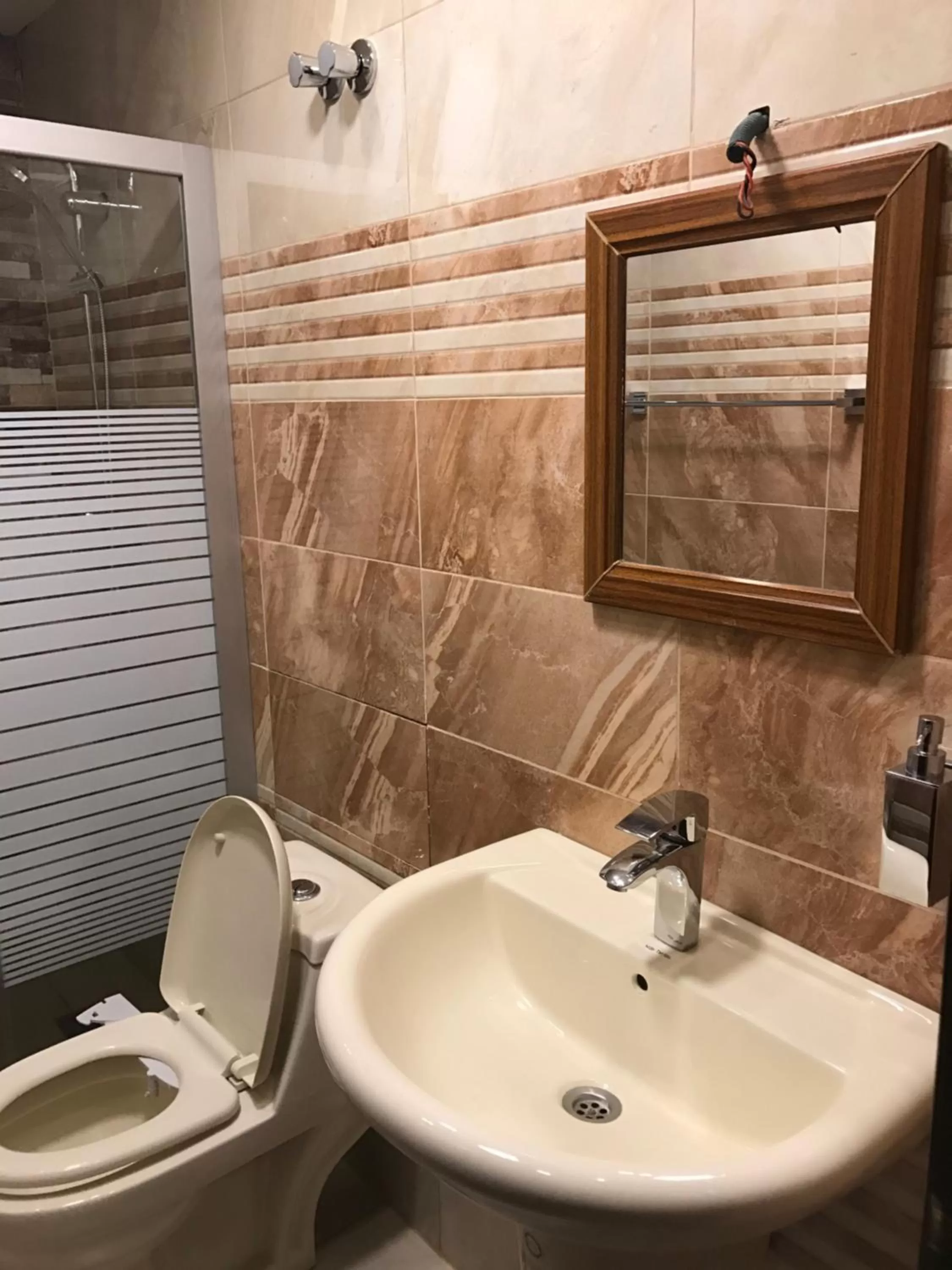 Sun Rise Hotel & Hostel & Tours