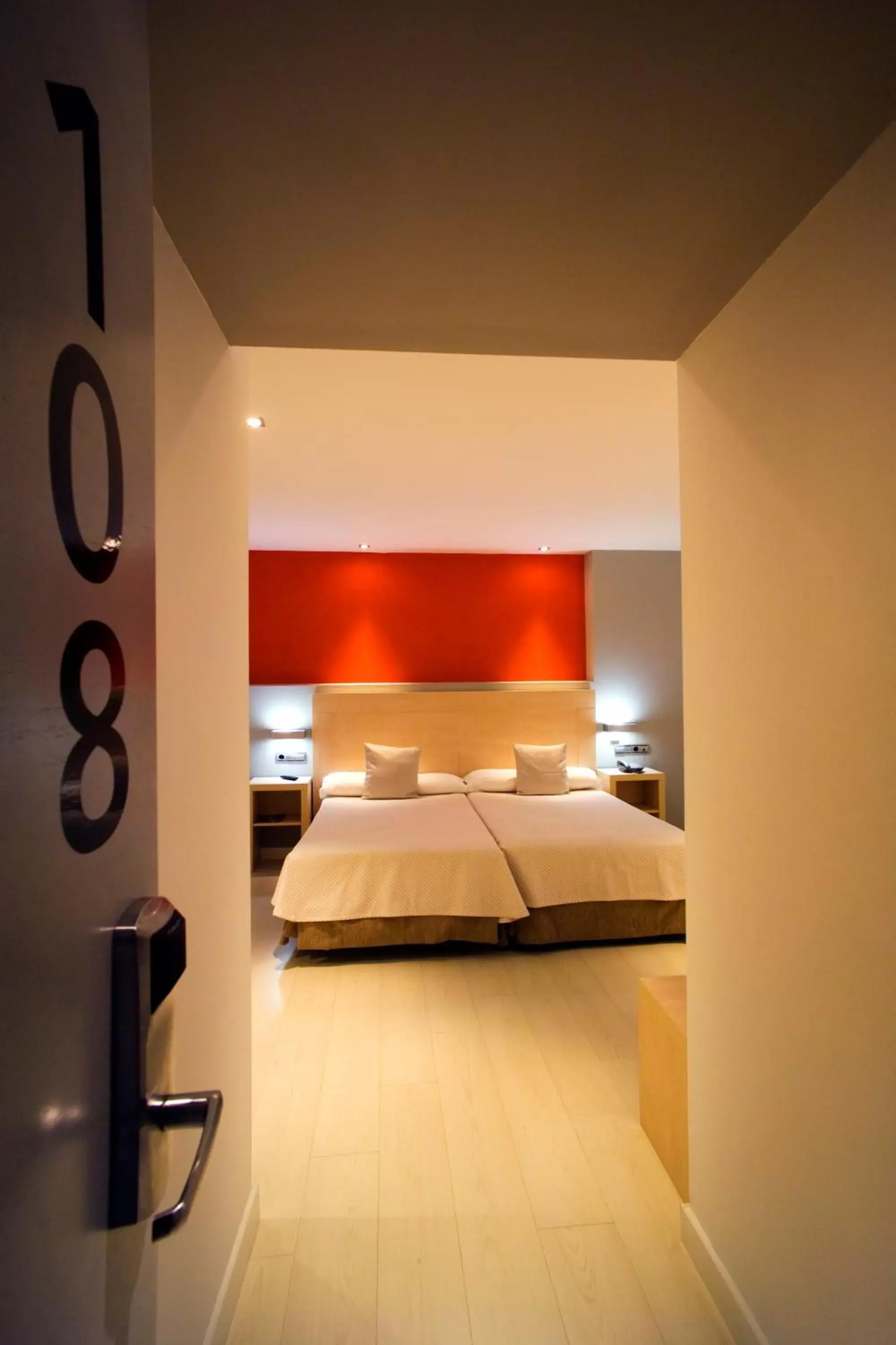 Basic Triple Room in Hotel Europa Basic Triple Room in Hotel Europa