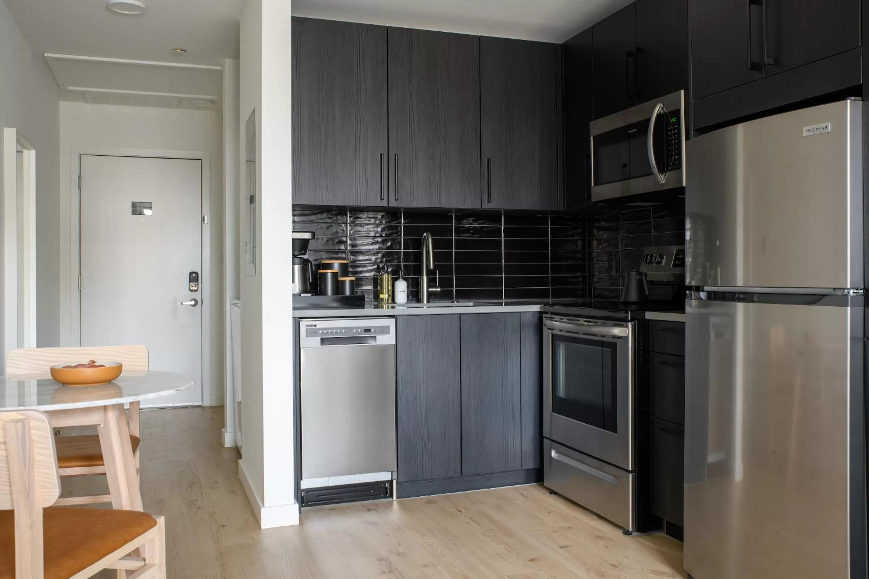 Coffee/tea facilities in Mint House Birmingham - Downtown