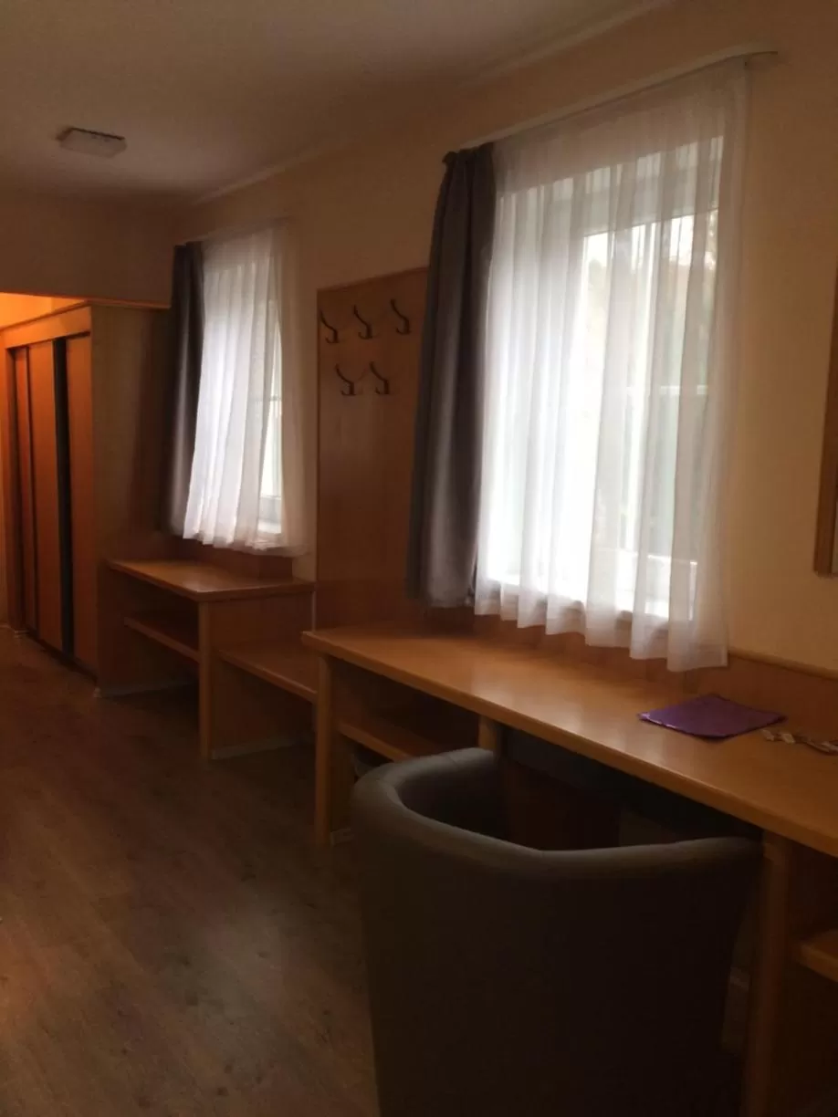 Photo of the whole room, Seating Area in Hotel Zsida