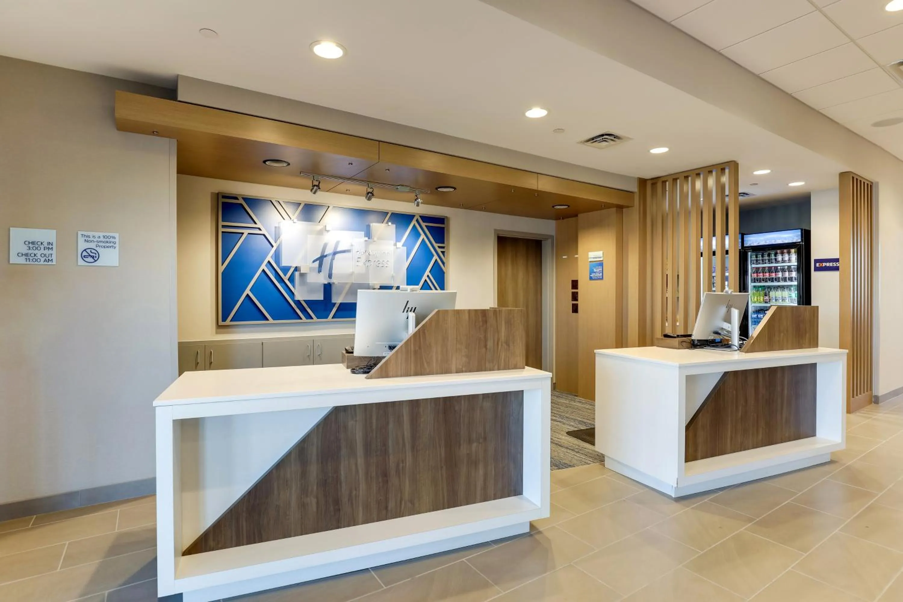Lobby or reception in Holiday Inn Express Holly Springs - Raleigh Area by IHG