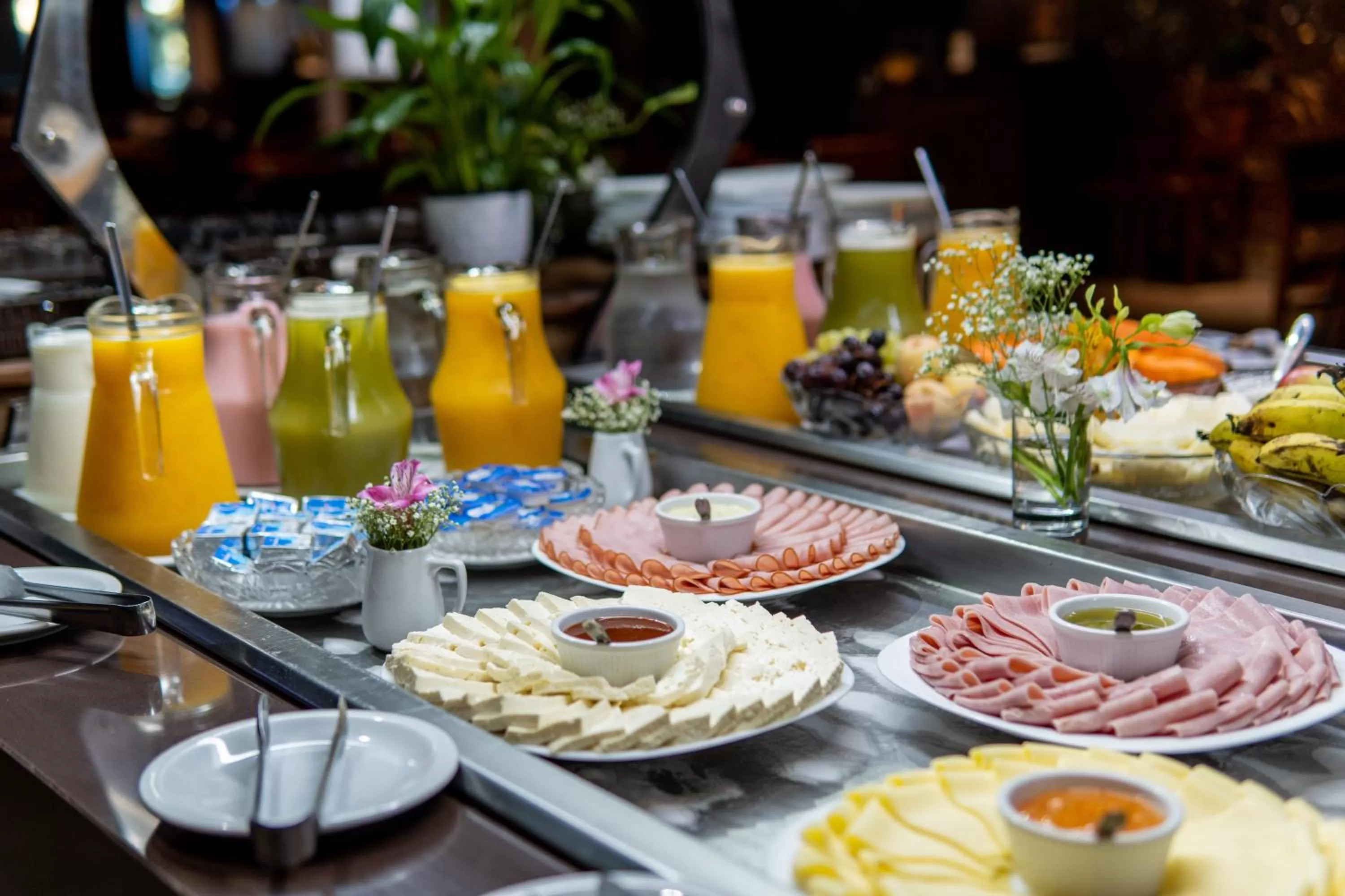 Restaurant/places to eat in Paradiso Corporate