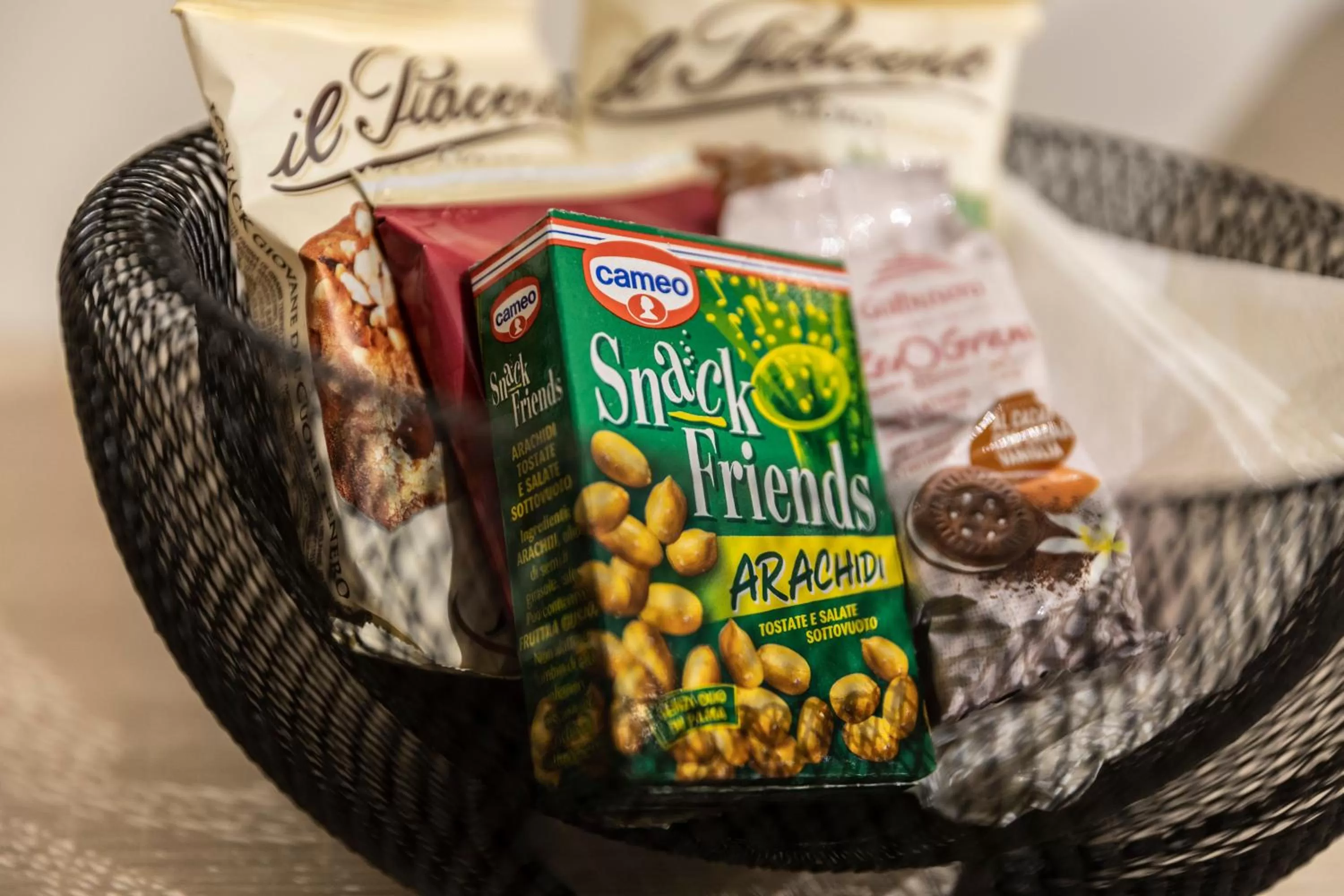 Food and drinks in Corso 84 Luxury Suites