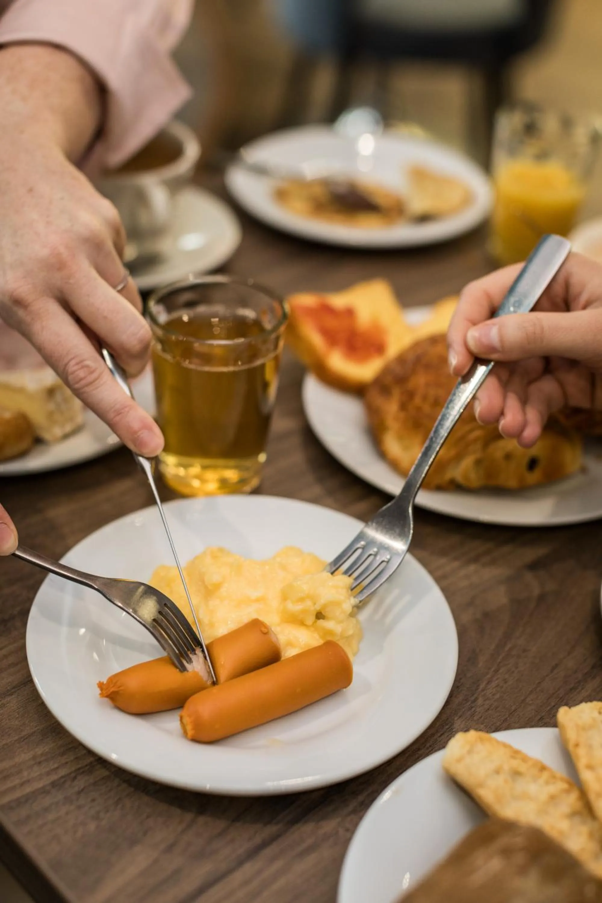 Buffet breakfast in Hotel-Restaurant Le Victoria
