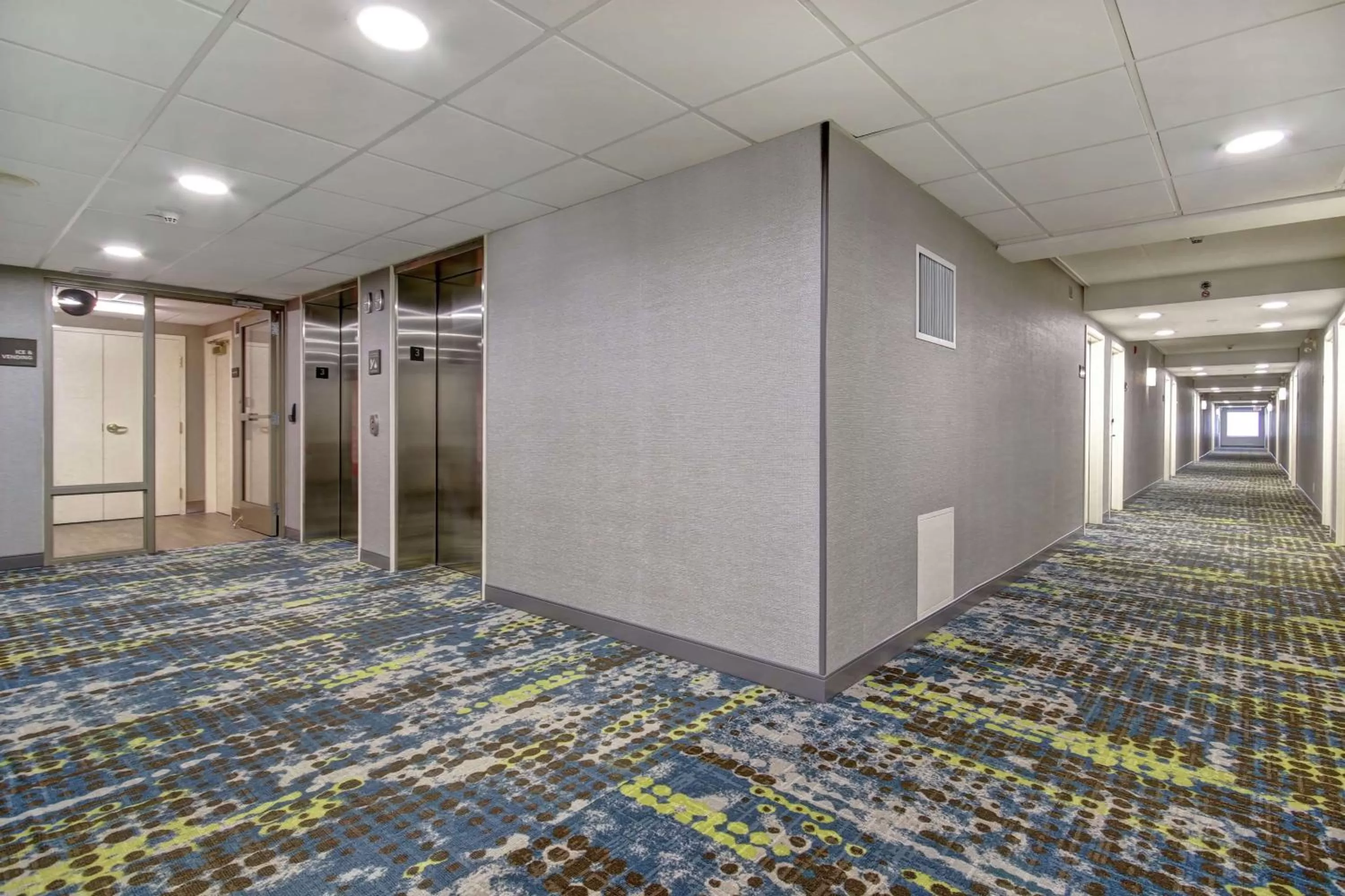 Property building in Hampton Inn & Suites Guelph