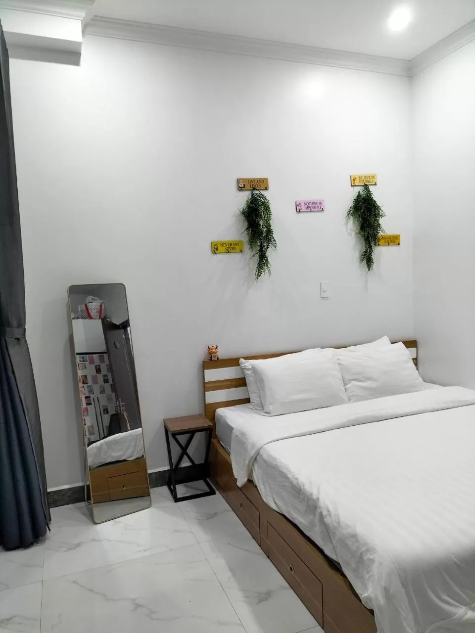 Bed in The Flamboyant #StayWork Vinhomes Marina