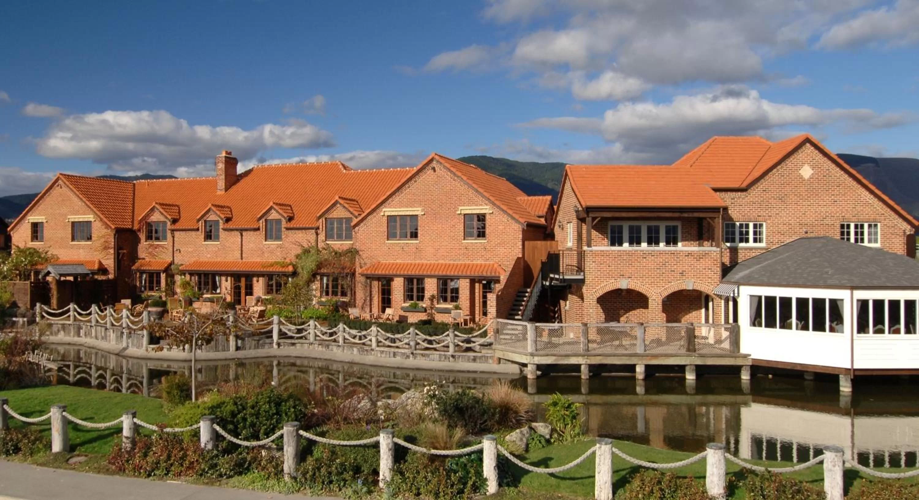Facade/entrance in Grand Arden Monaco Nelson