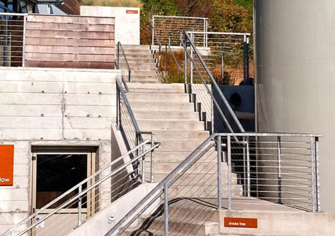 Property building in Island Inn at 123 West